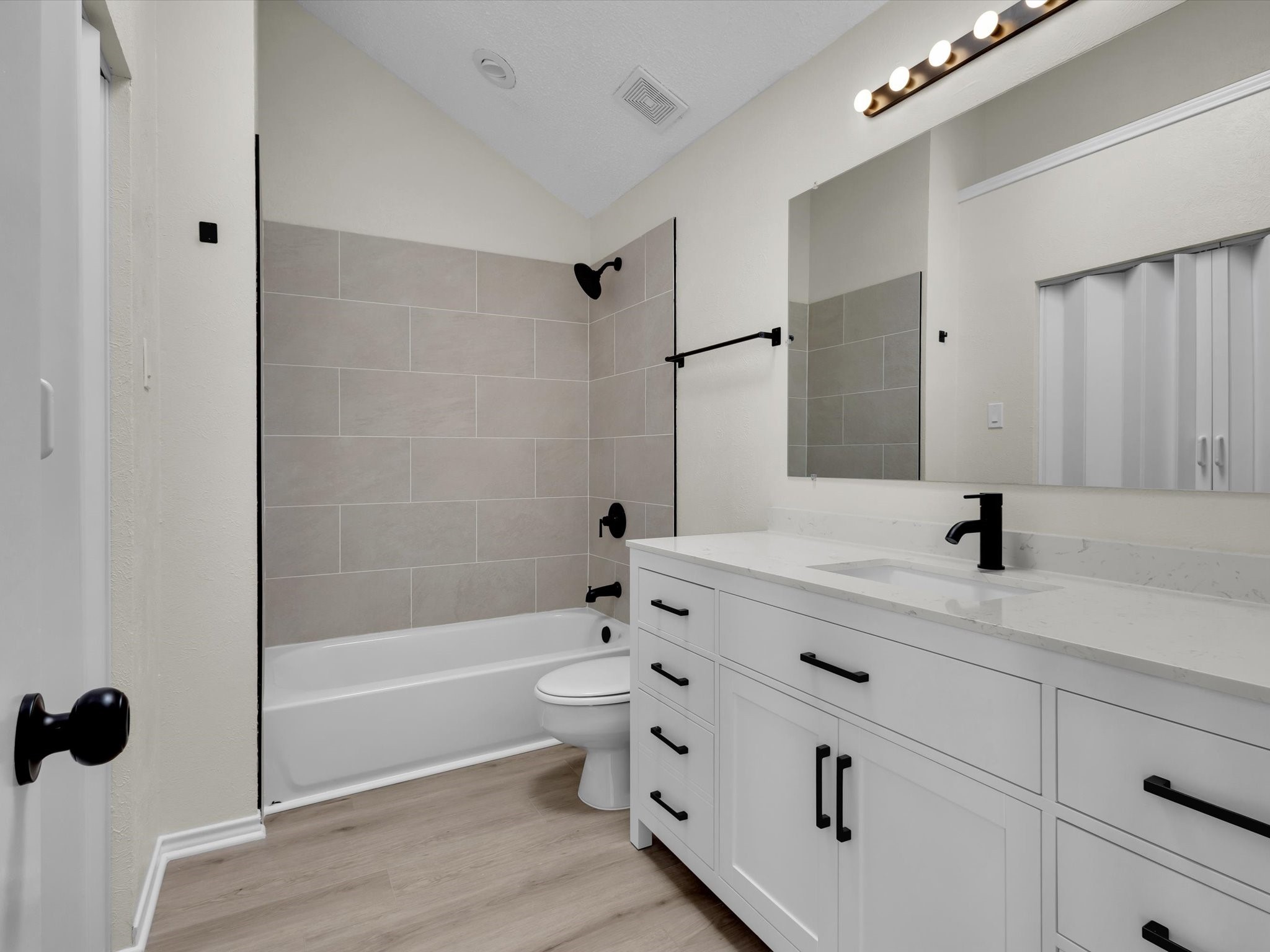 3822 Clover Hill Lane