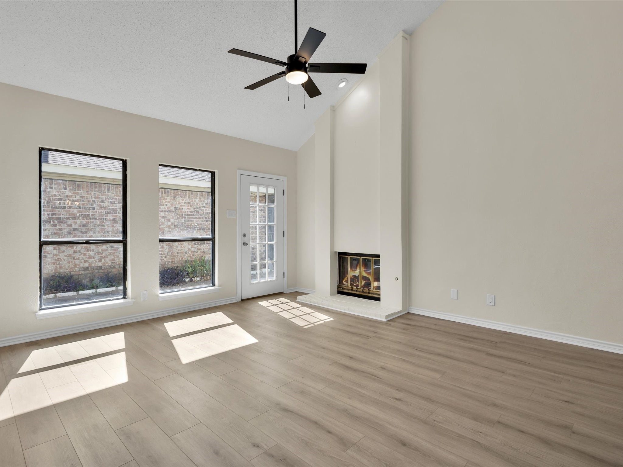 3822 Clover Hill Lane