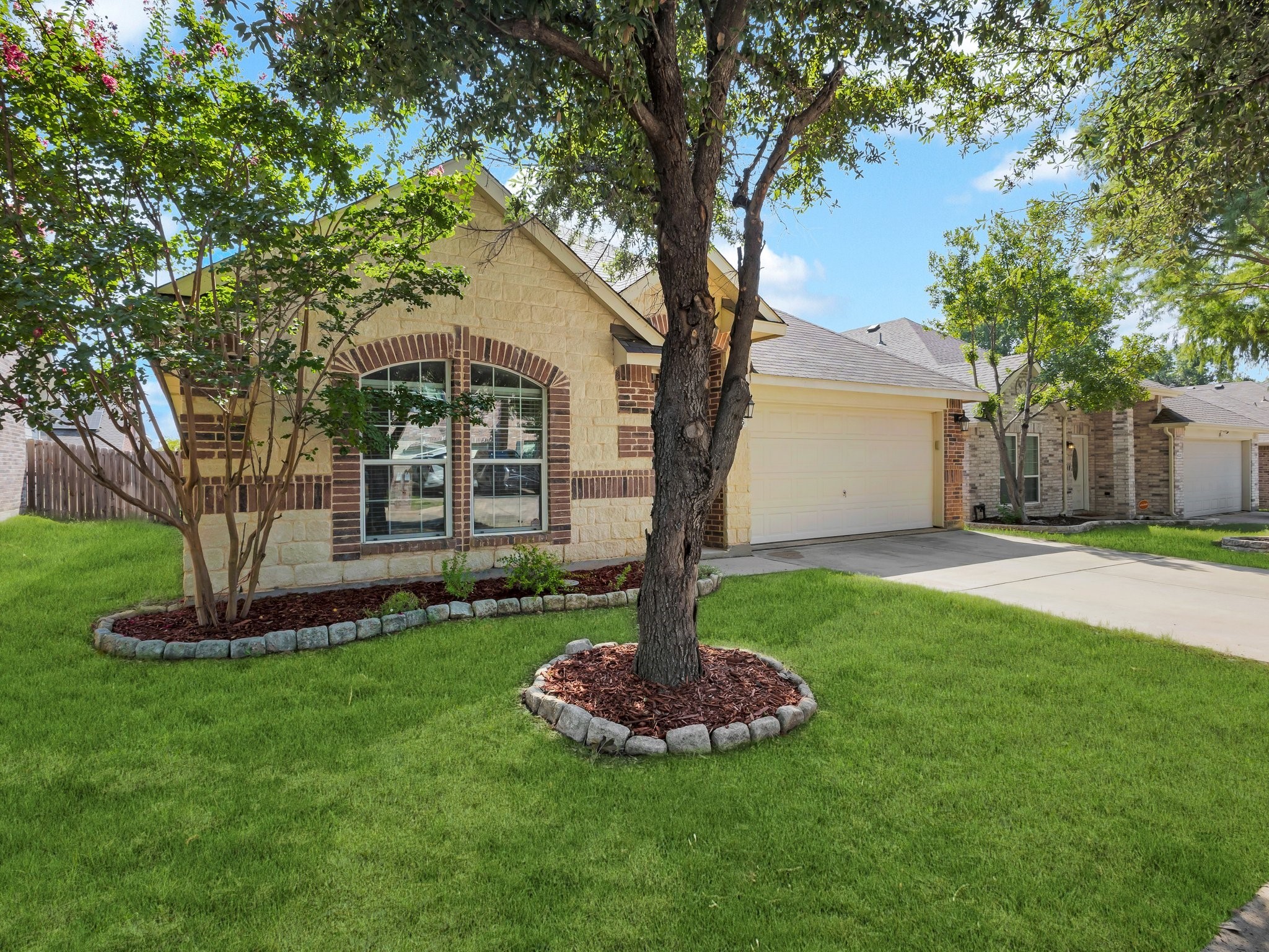 4525 Indian Paint Way