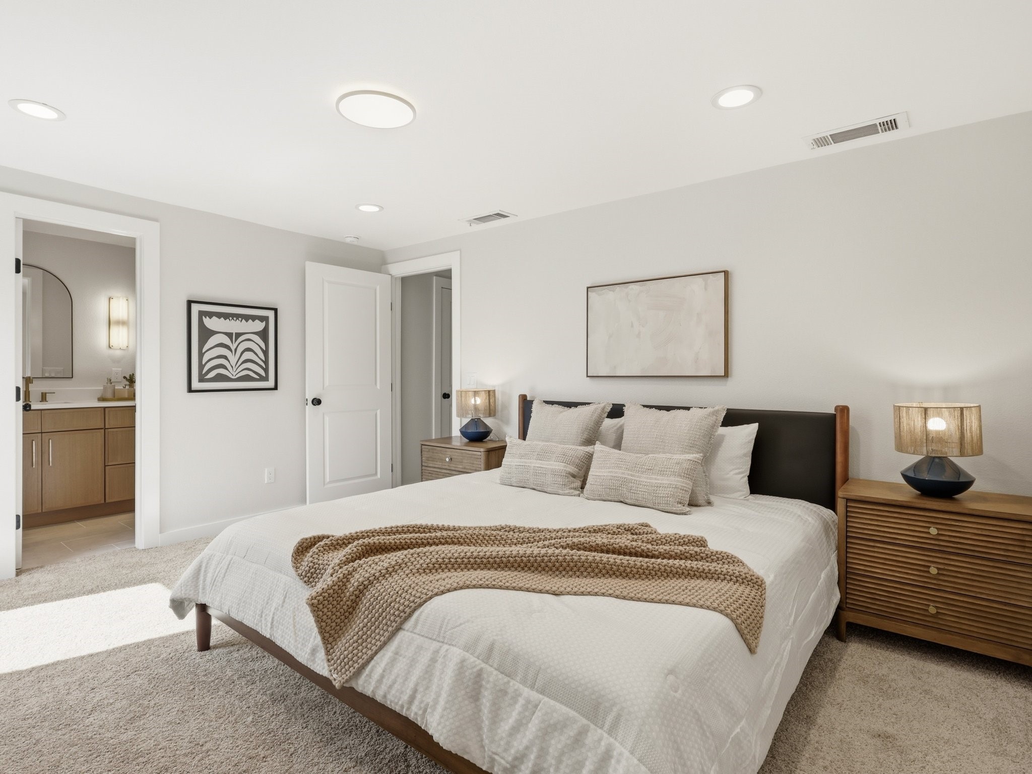 600 S Cottonwood Drive