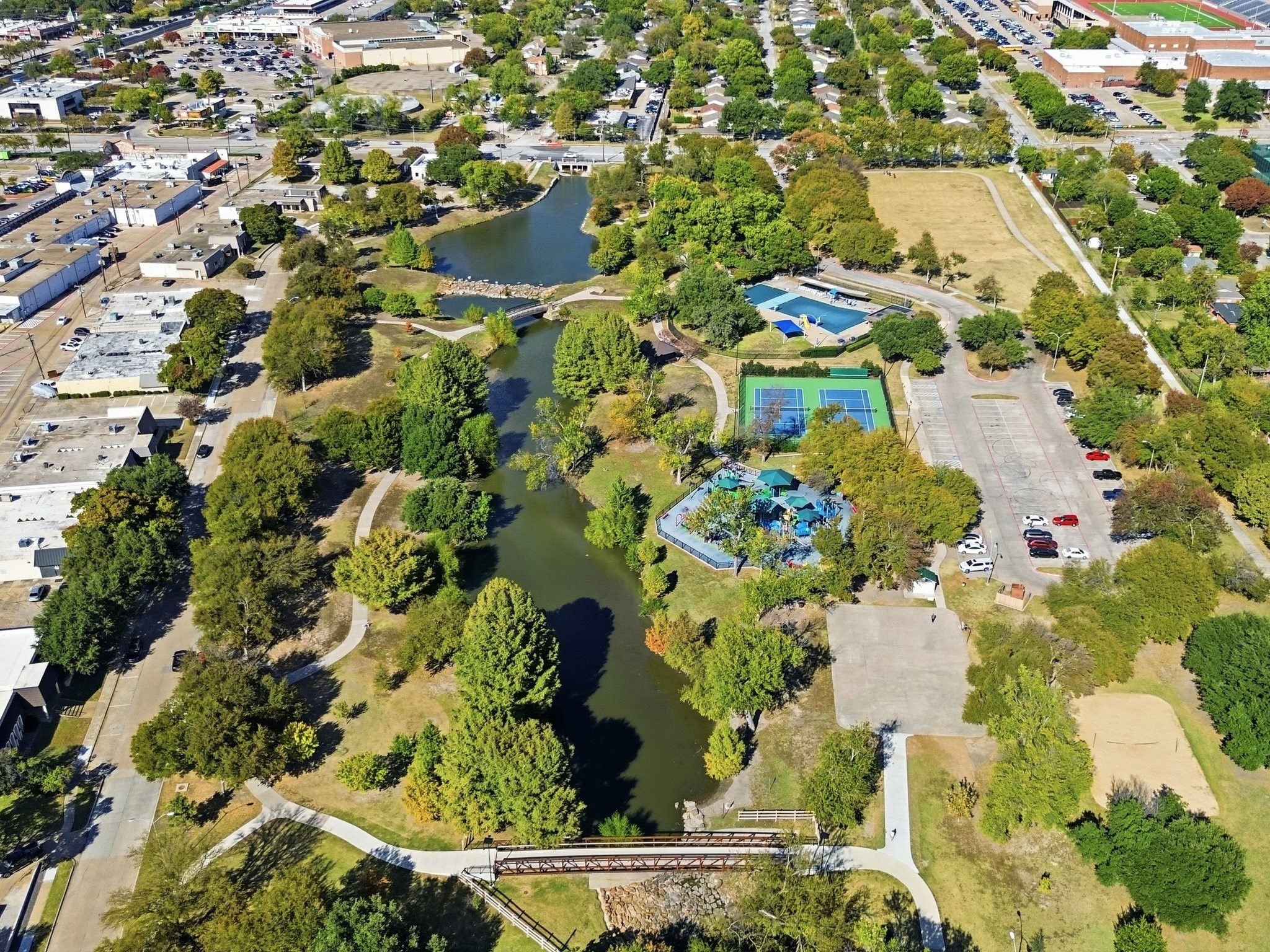 600 S Cottonwood Drive