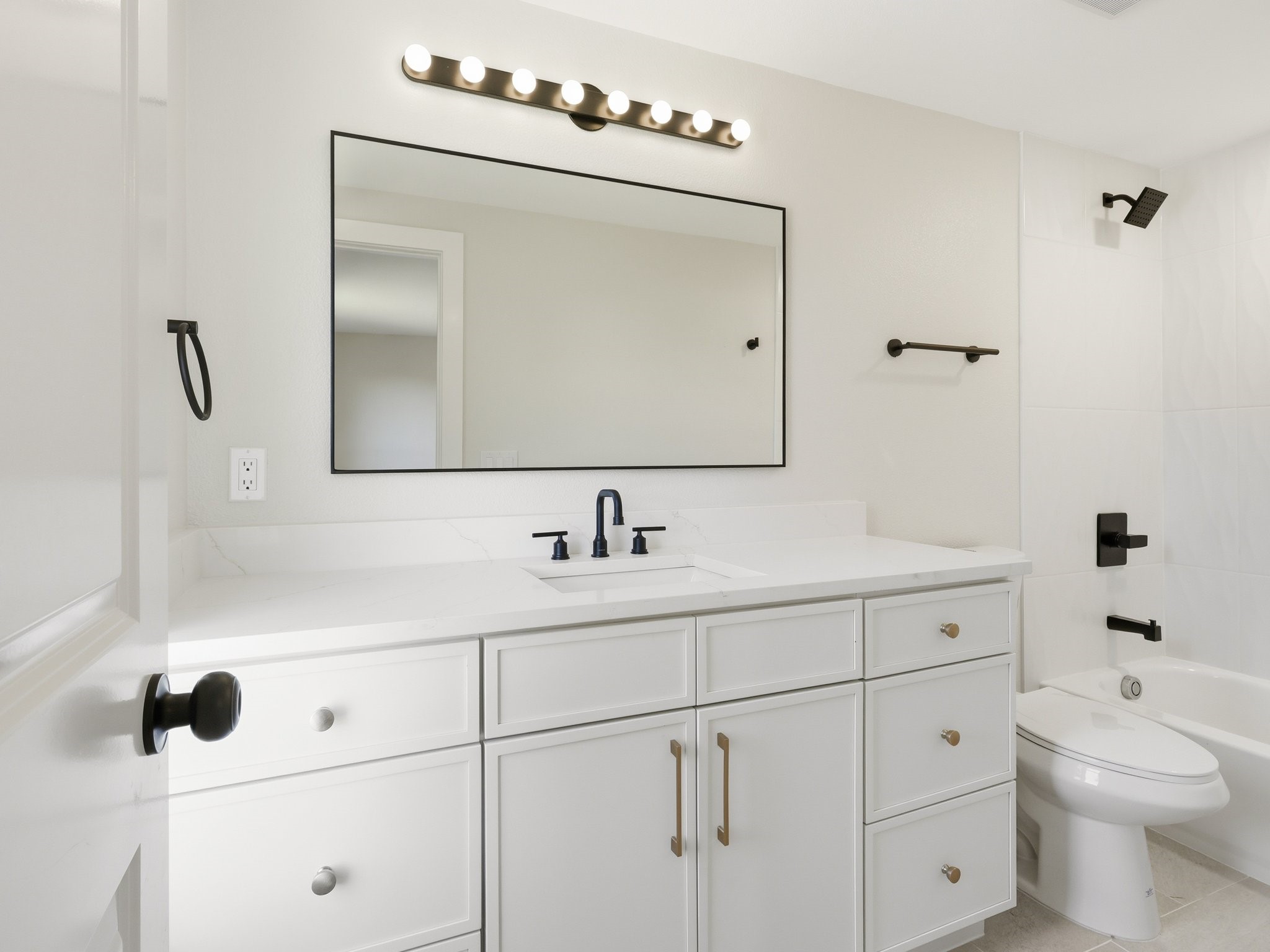 600 S Cottonwood Drive