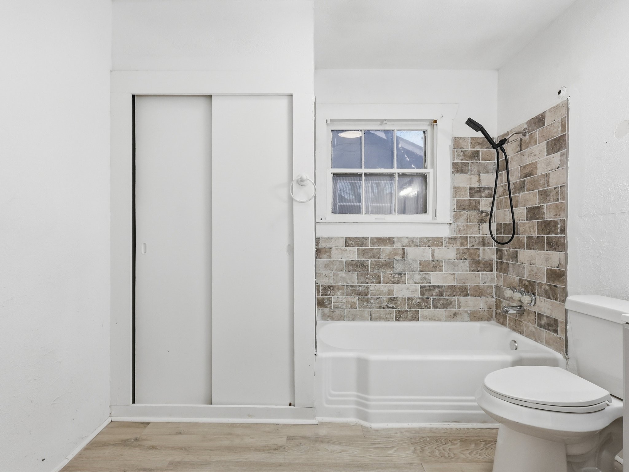 5229 Kilpatrick Avenue