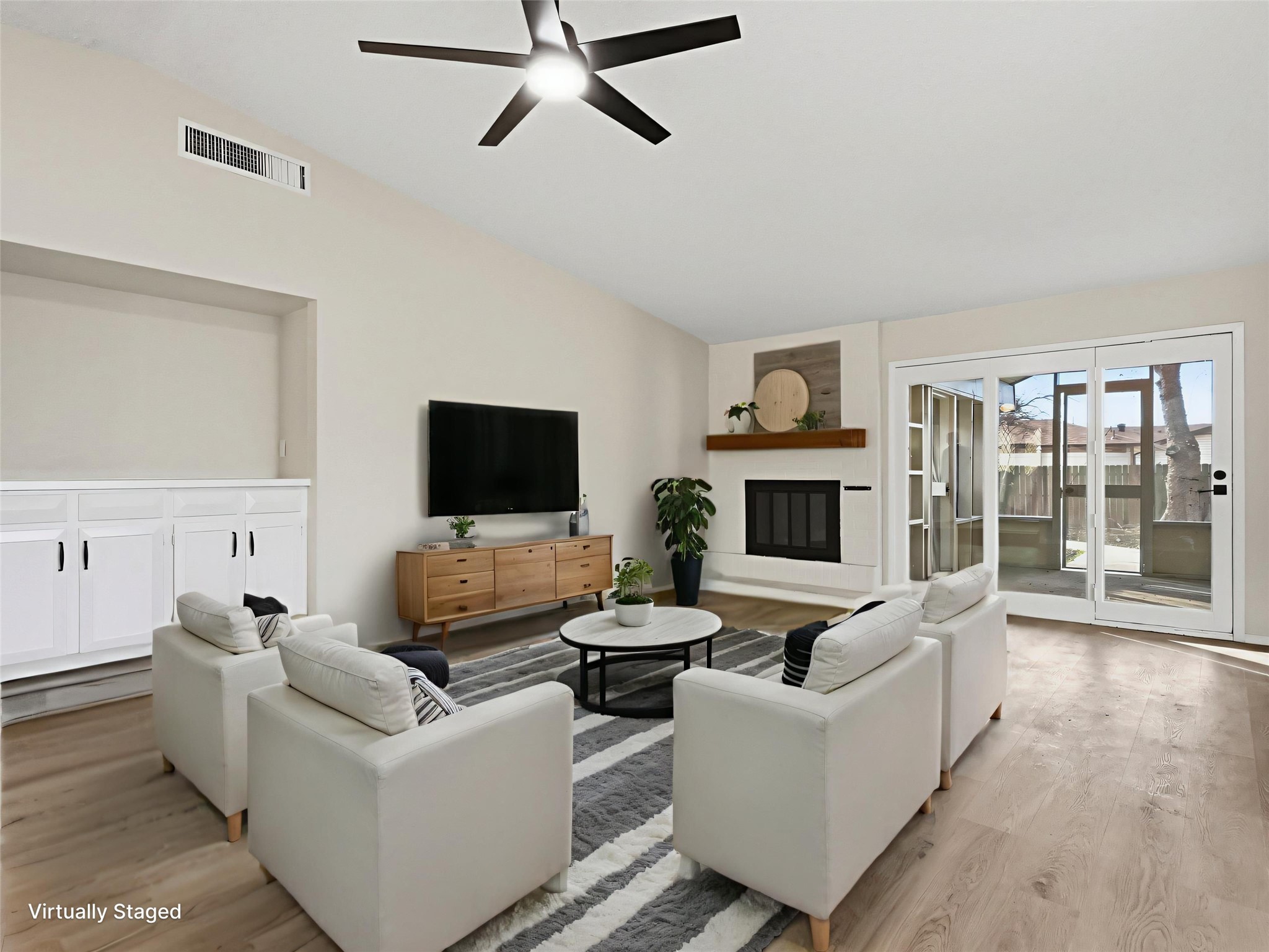 1826 Kingsbridge Drive