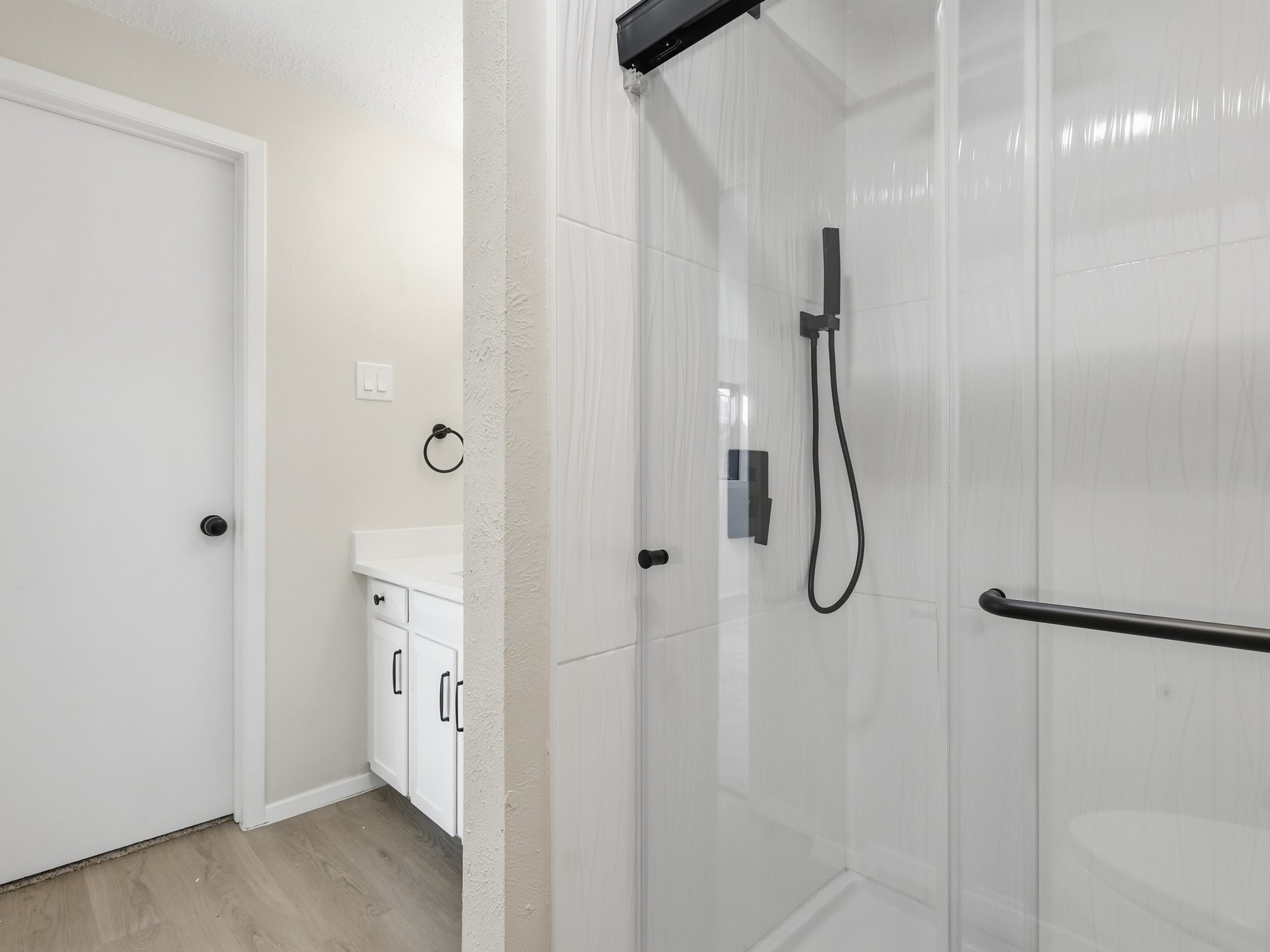 1826 Kingsbridge Drive