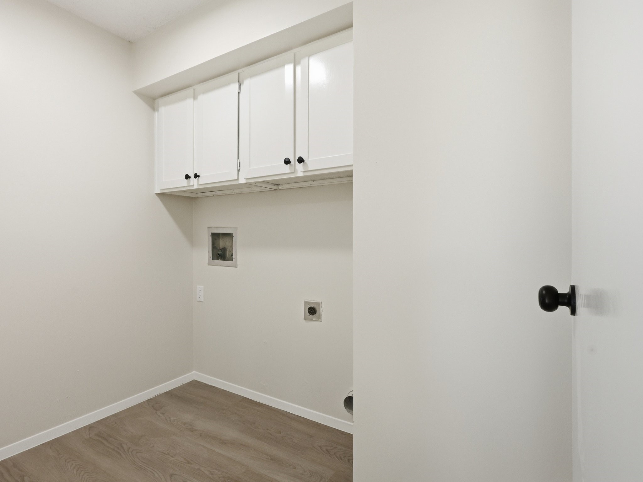 1826 Kingsbridge Drive