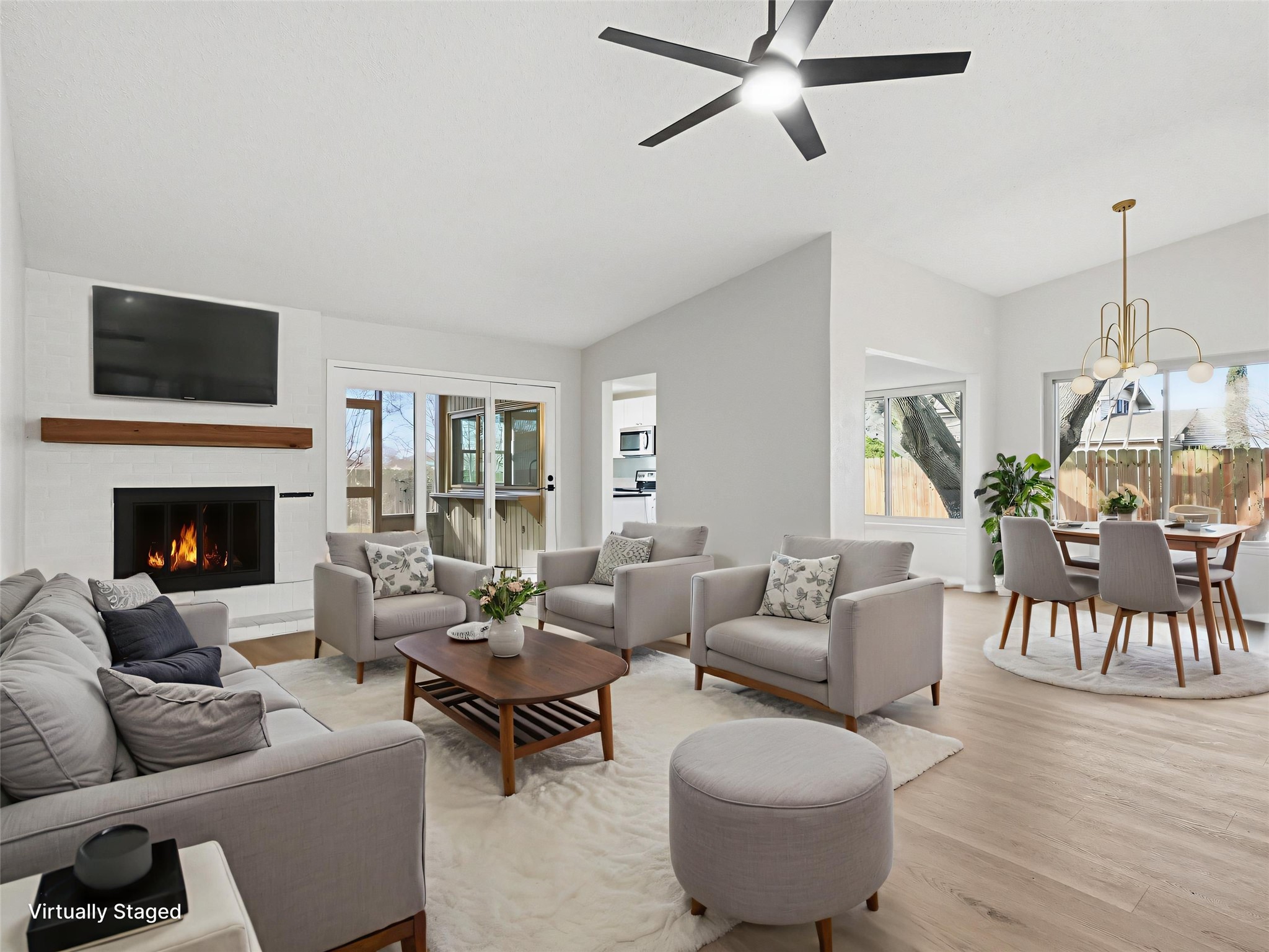 1826 Kingsbridge Drive