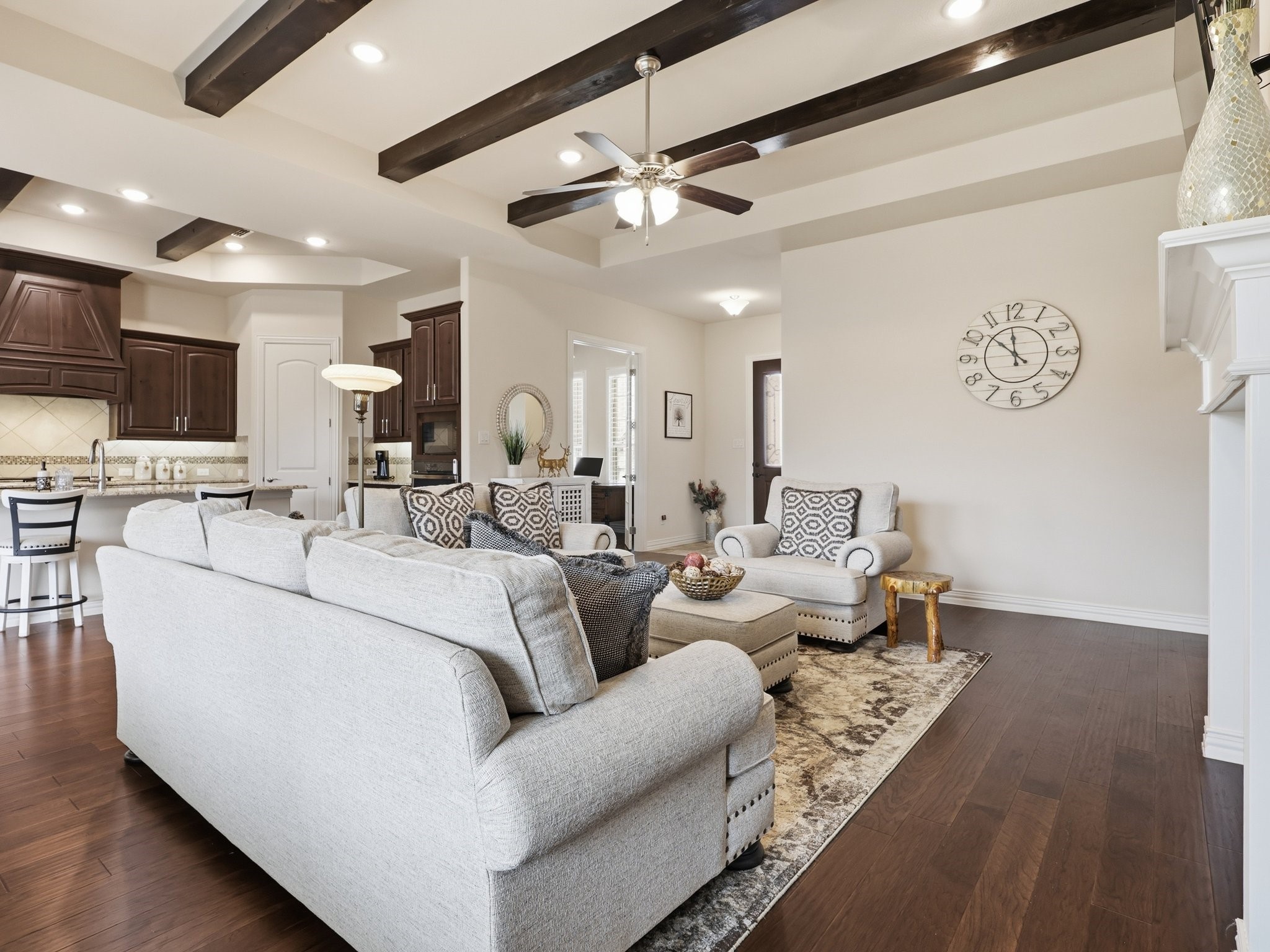 831 Rio Vista Lane