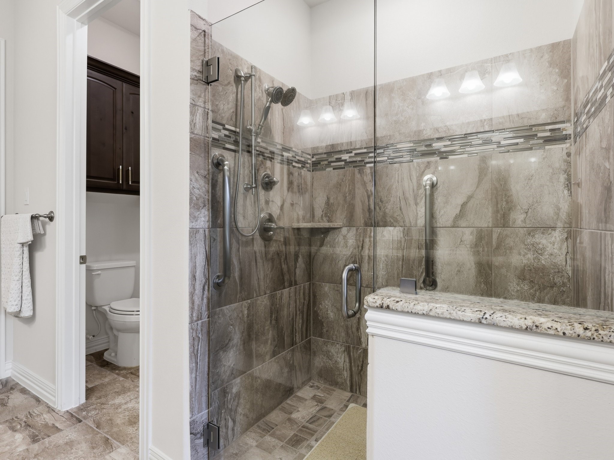 831 Rio Vista Lane