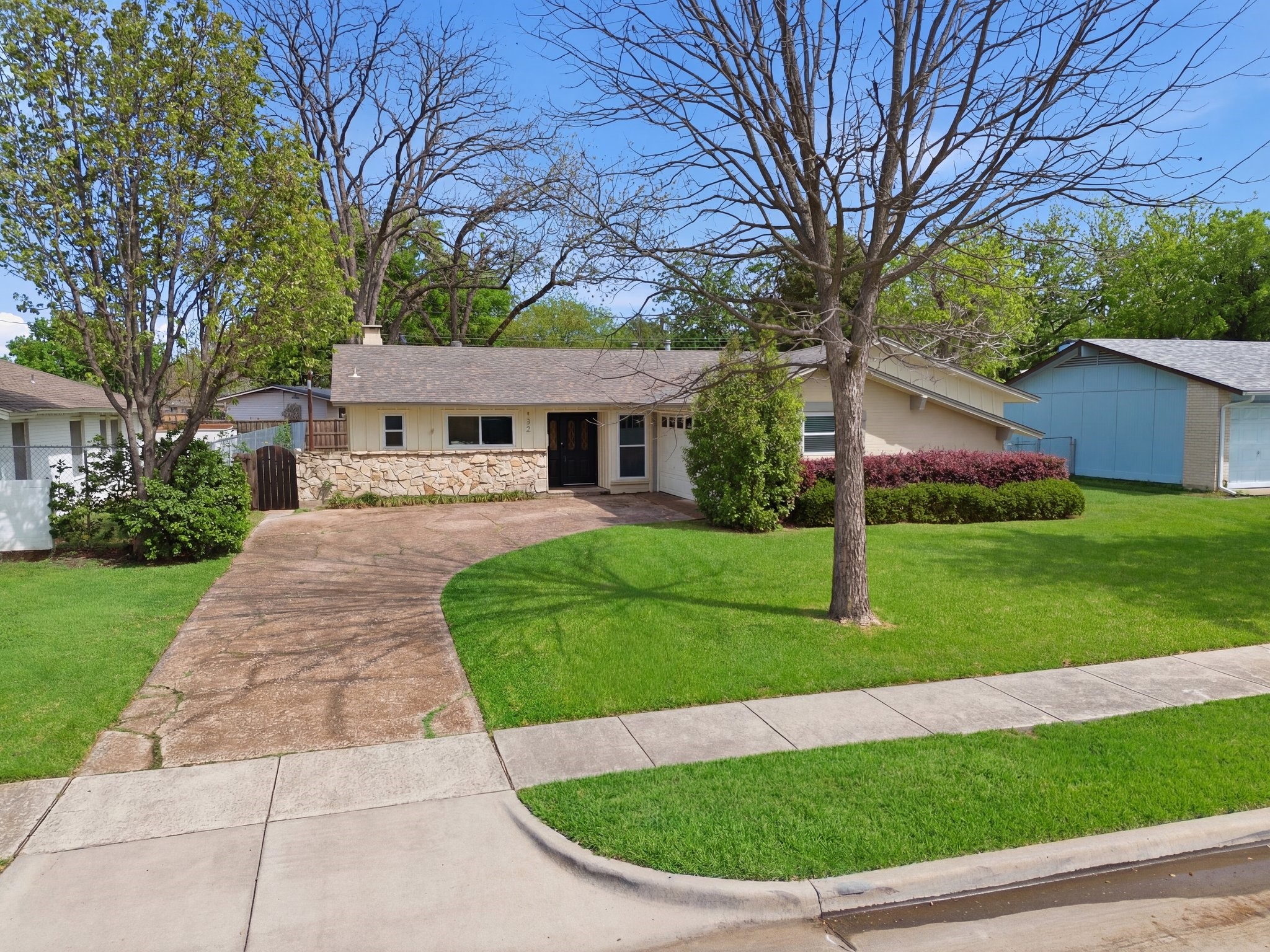 732 Pinehurst Drive