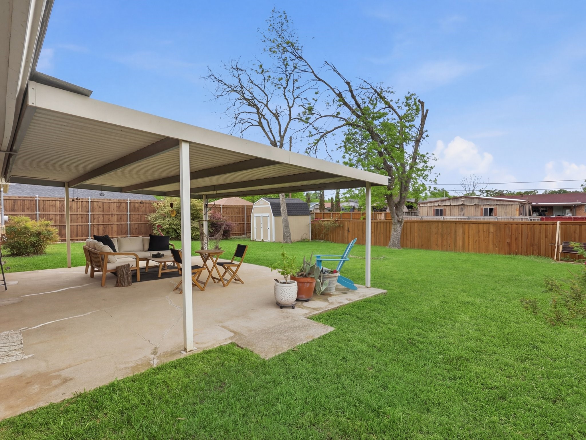 2613 W Rochelle Road