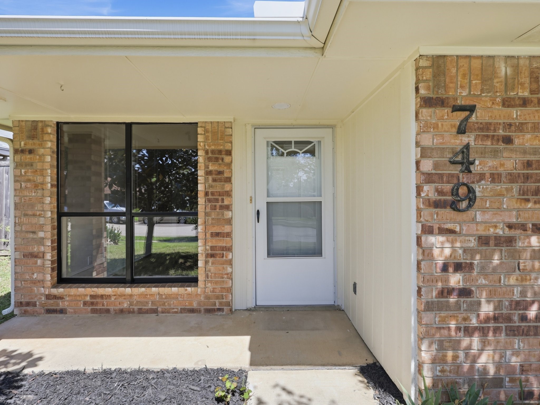 749 Red Oak Drive