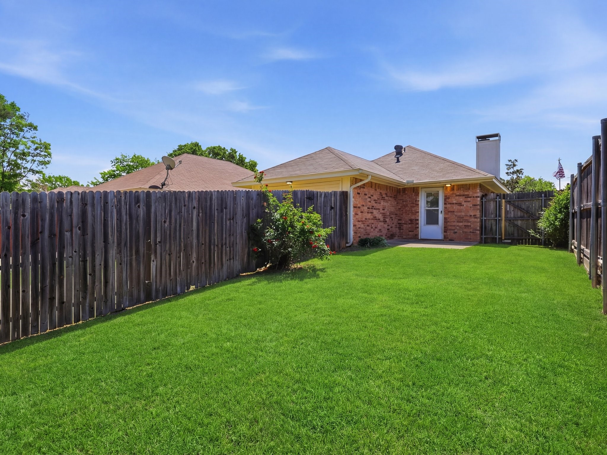 749 Red Oak Drive
