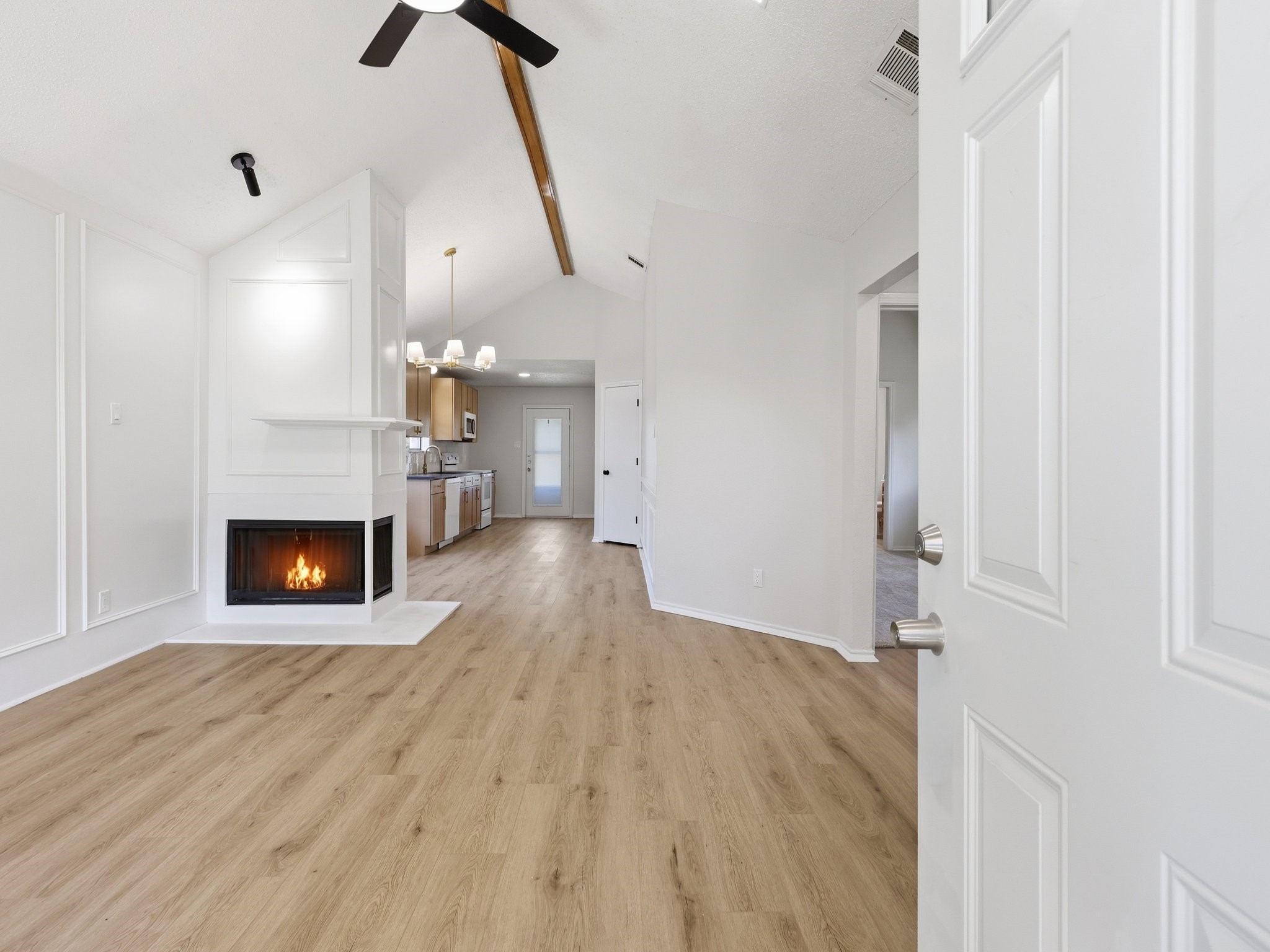 749 Red Oak Drive