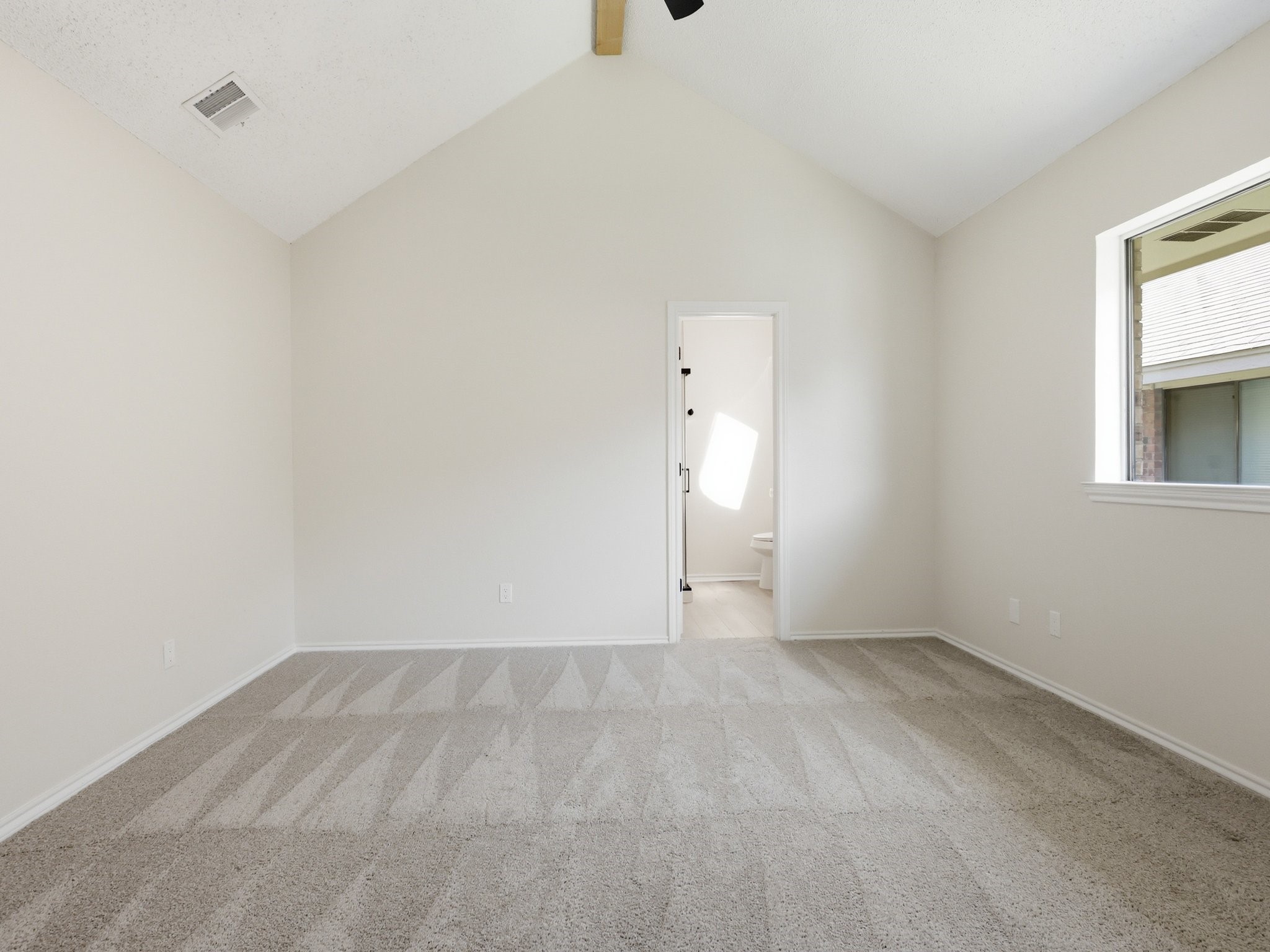 749 Red Oak Drive