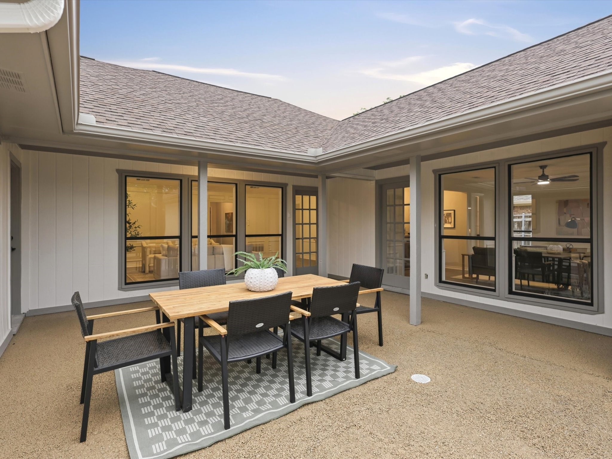 2229 Ridgewood