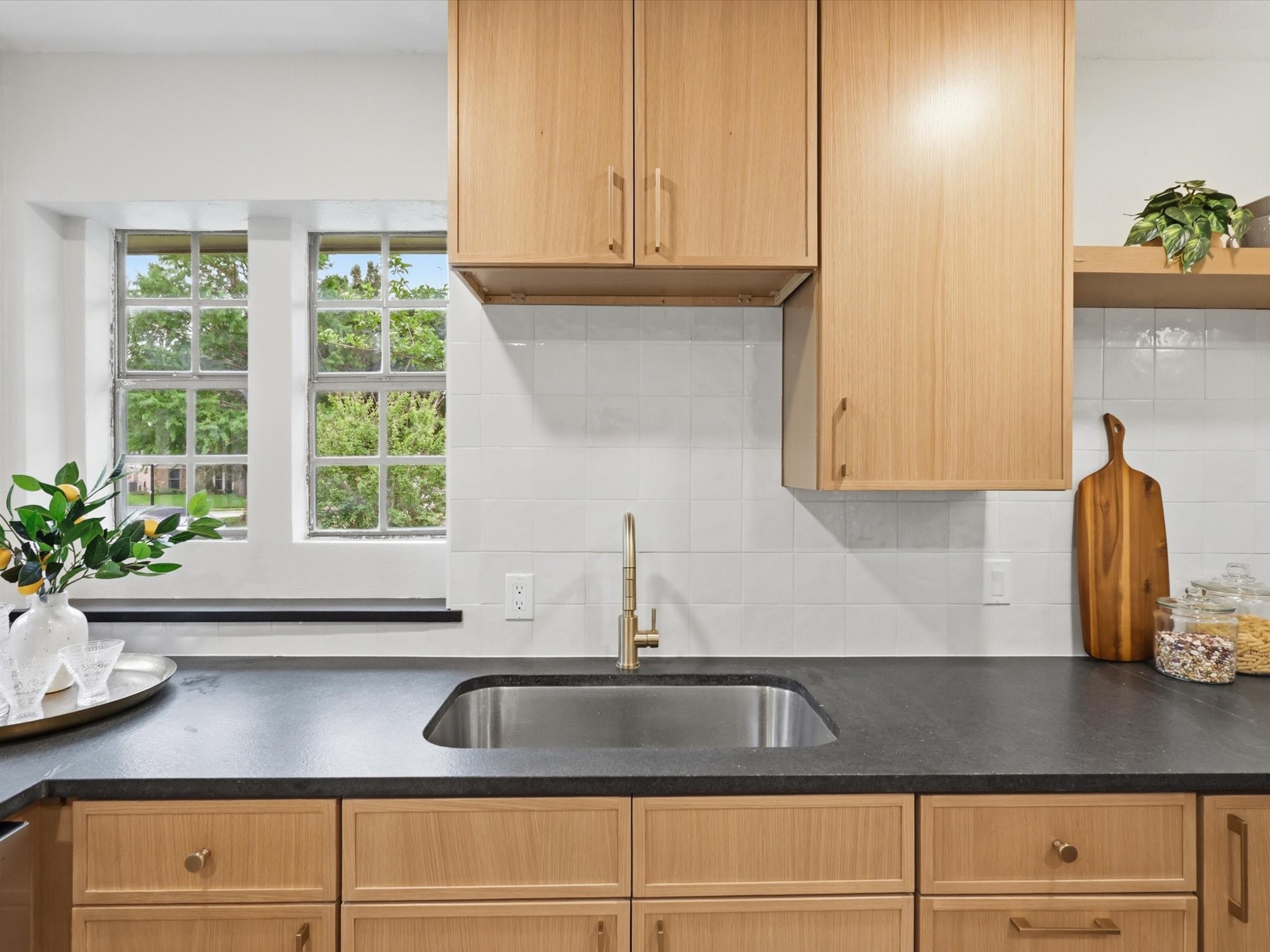 2229 Ridgewood