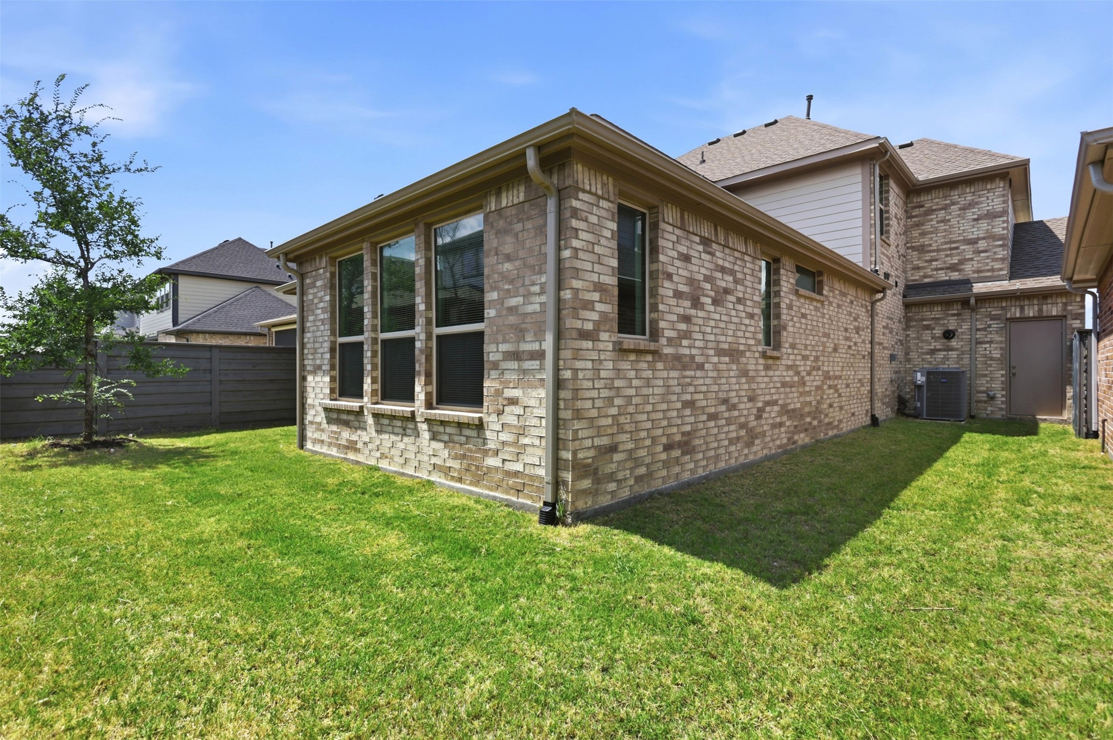 1240 Lady Mantle Way