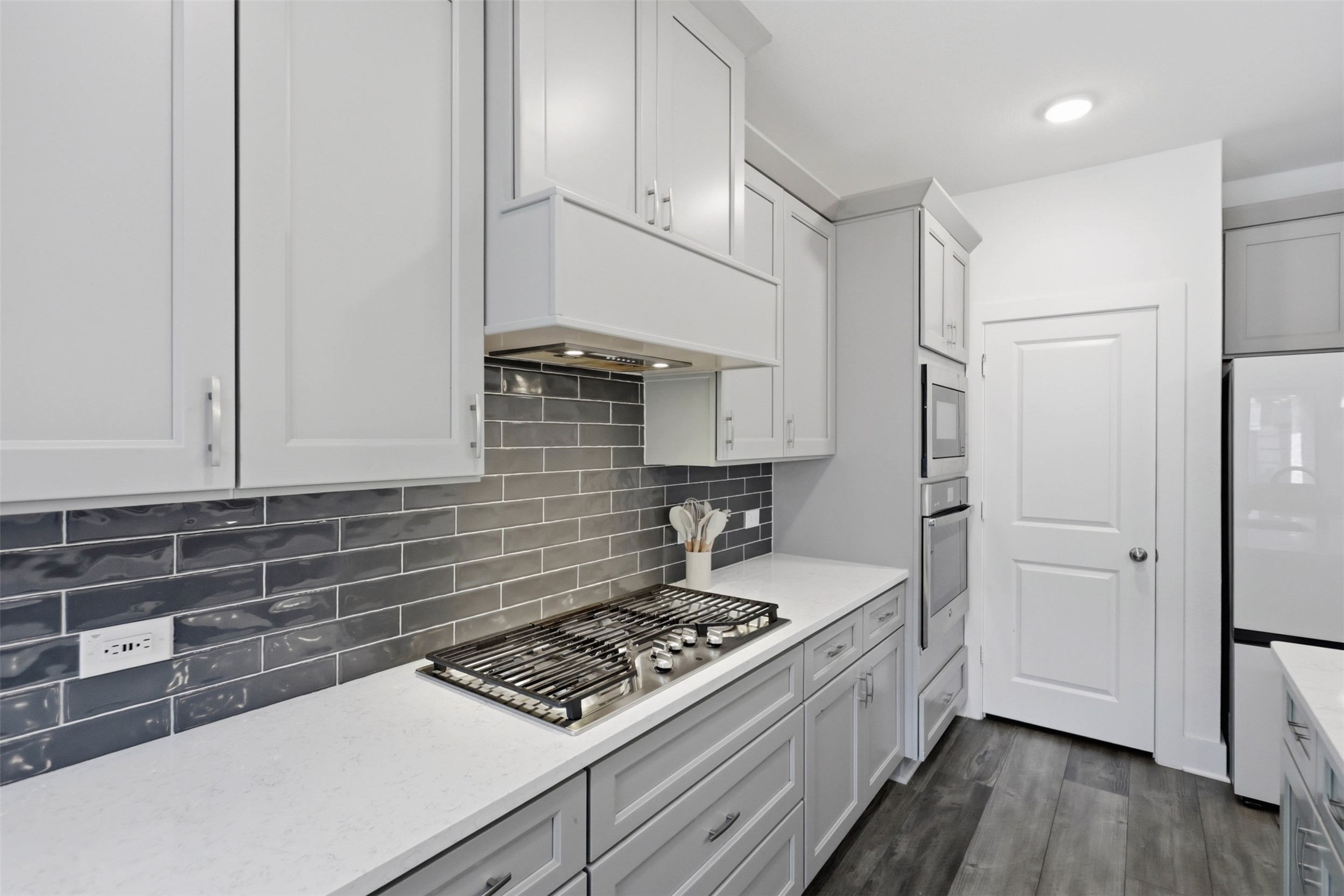 1240 Lady Mantle Way