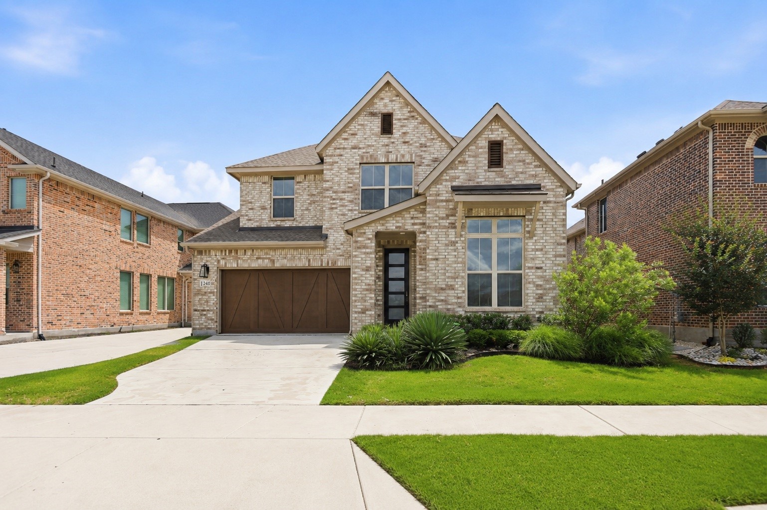 1240 Lady Mantle Way