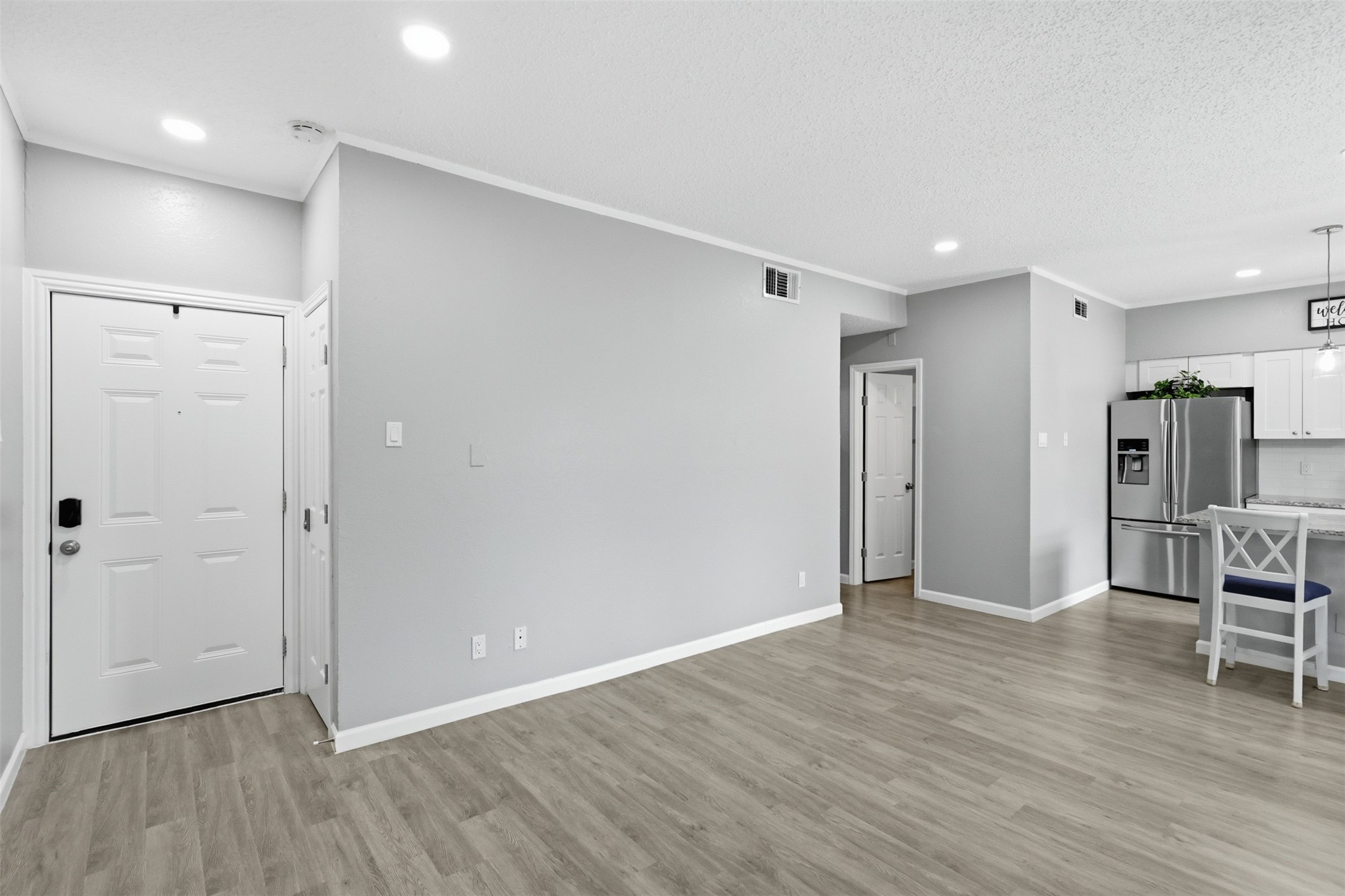 1700 Amelia Court 723