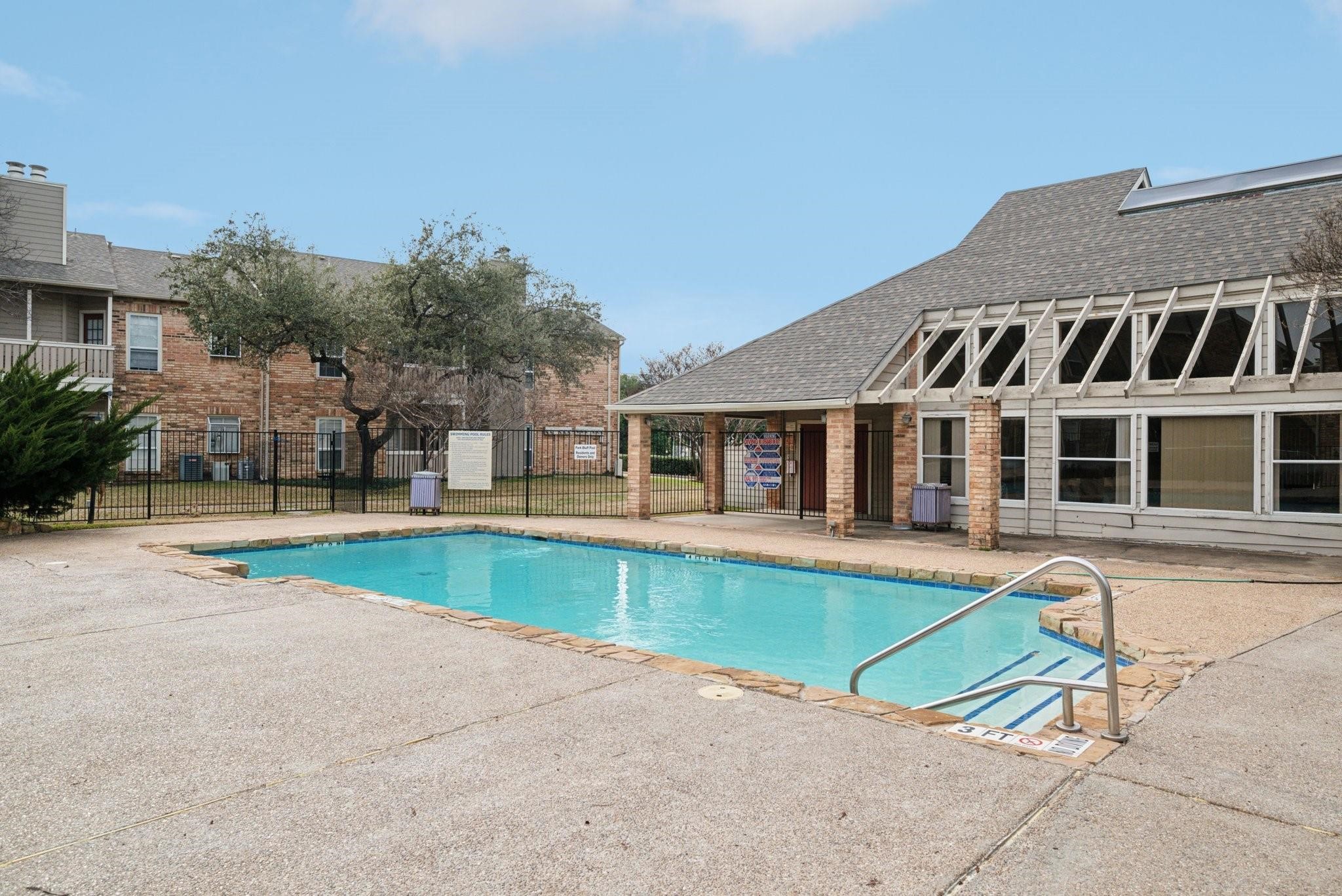 1700 Amelia Court 723
