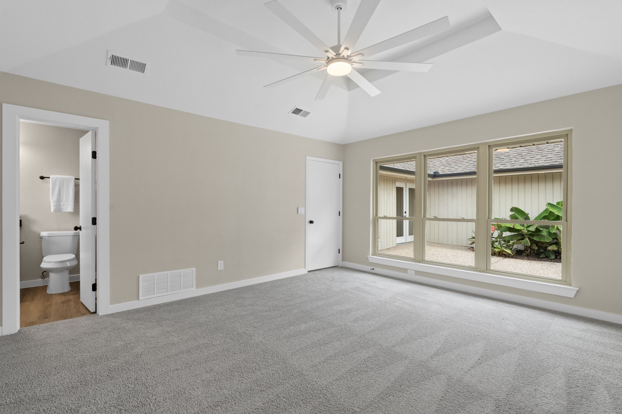 2202 Silver Holly Lane