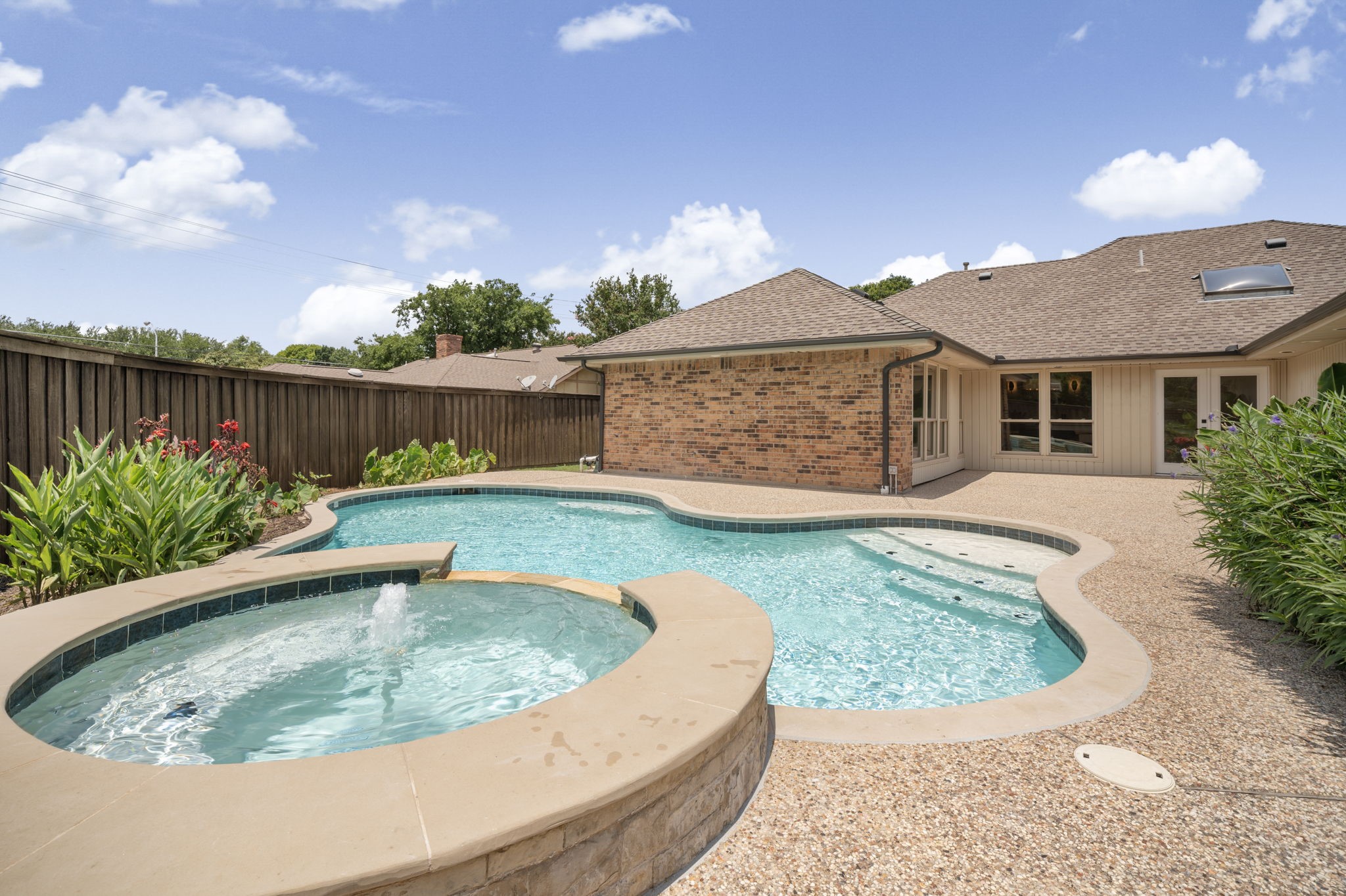 2202 Silver Holly Lane