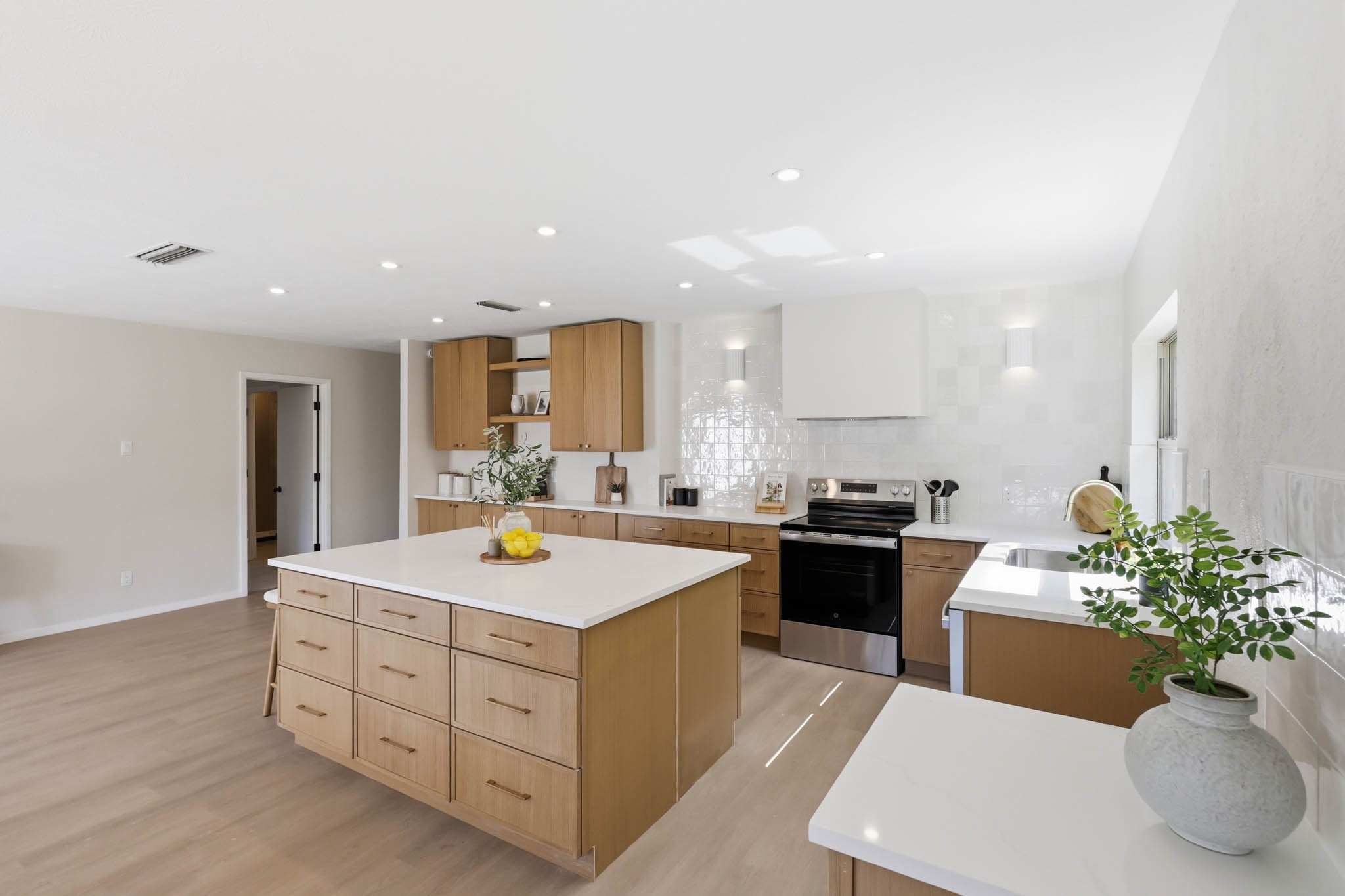 2604 Peppertree Place