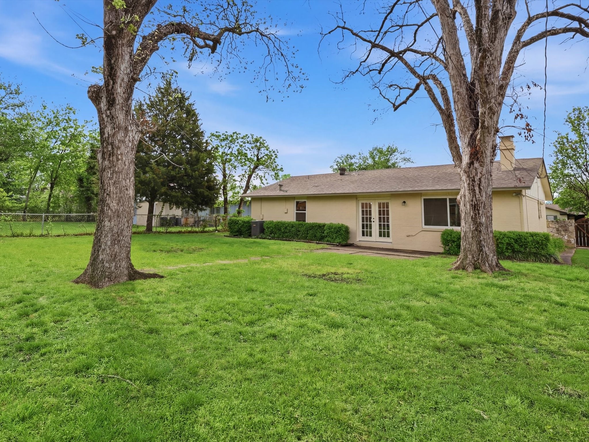 732 Pinehurst Drive