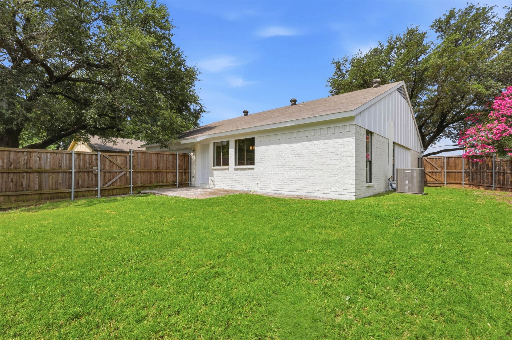 1516 Hendrick Drive