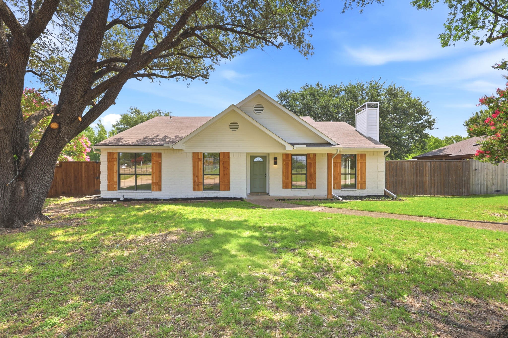 1516 Hendrick Drive