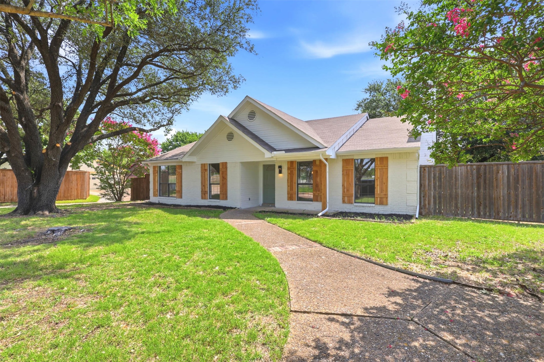 1516 Hendrick Drive