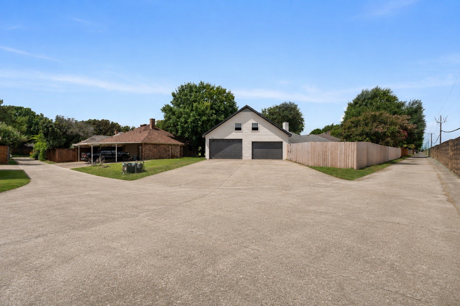 3306 Blue Bell Place