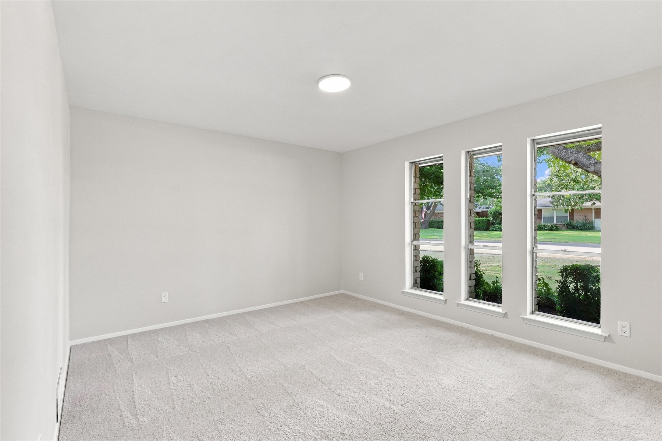 1905 Midcrest Drive