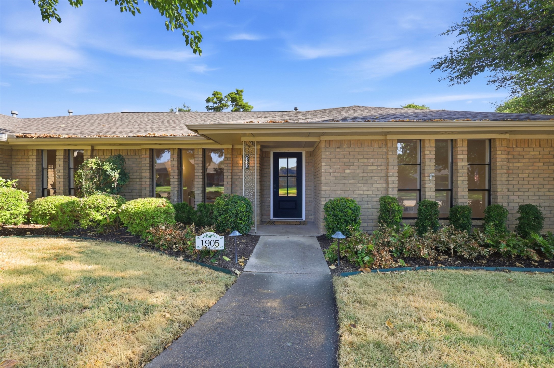 1905 Midcrest Drive