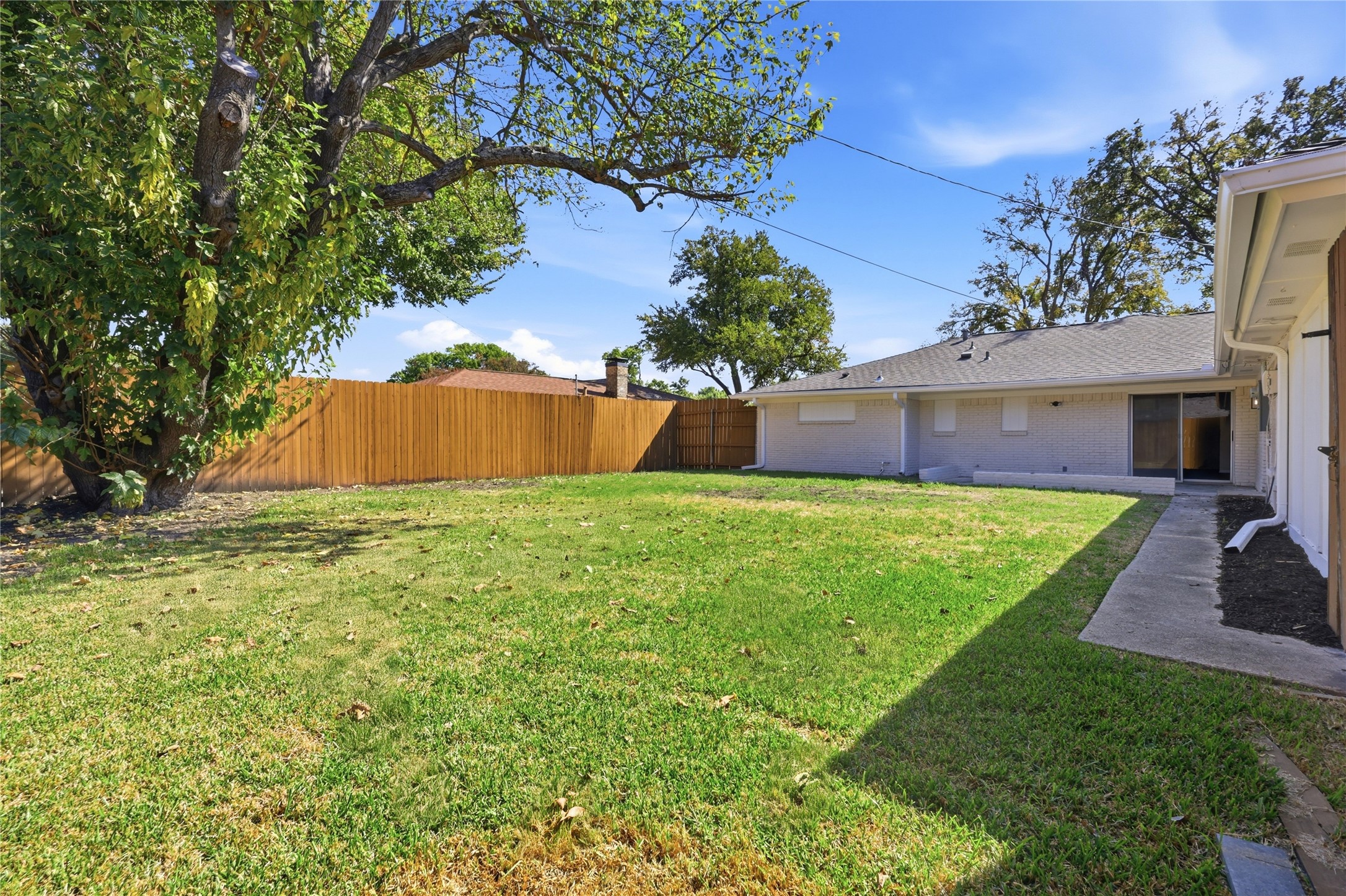 1521 Glenwick Drive
