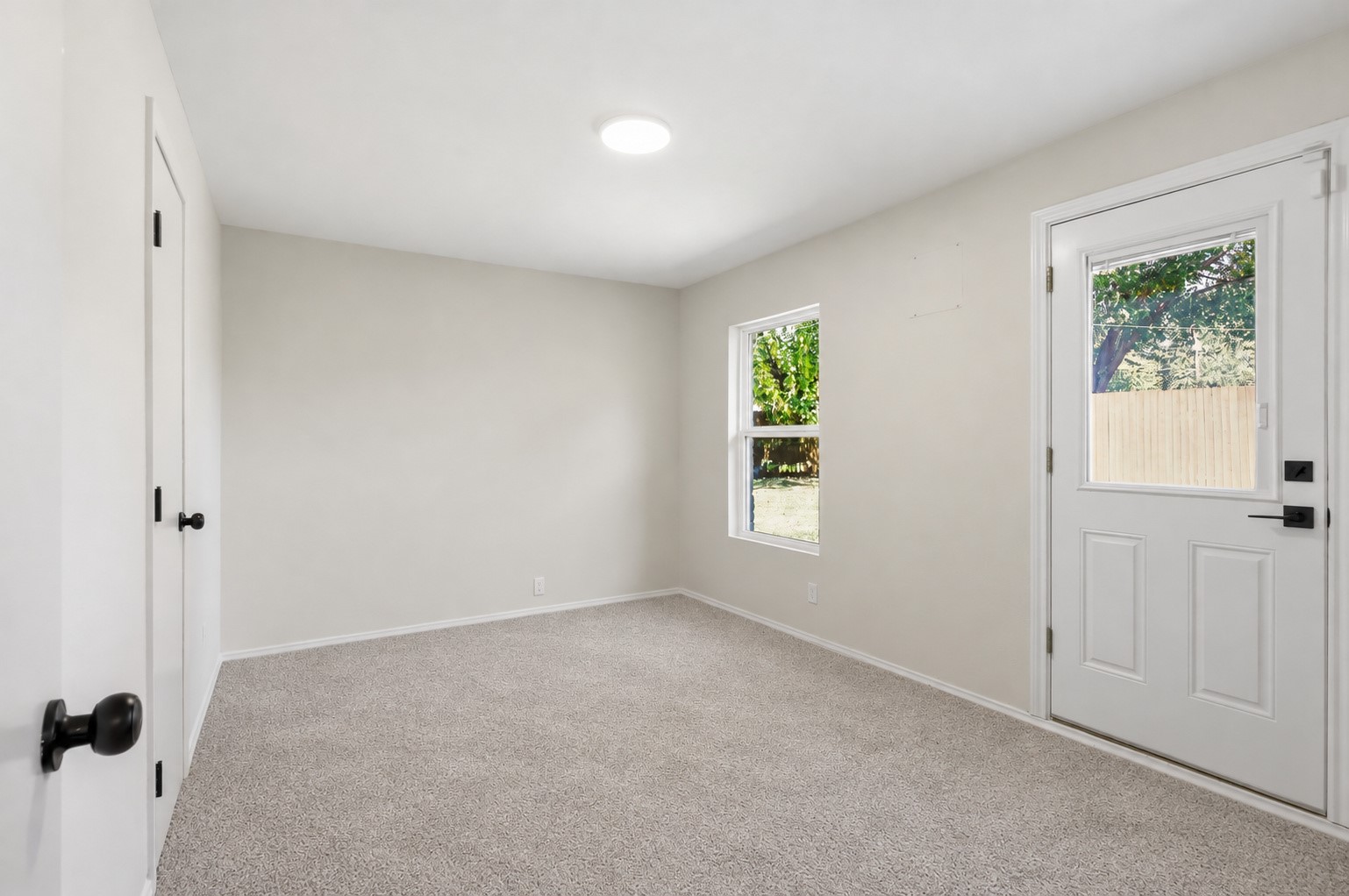 1521 Glenwick Drive