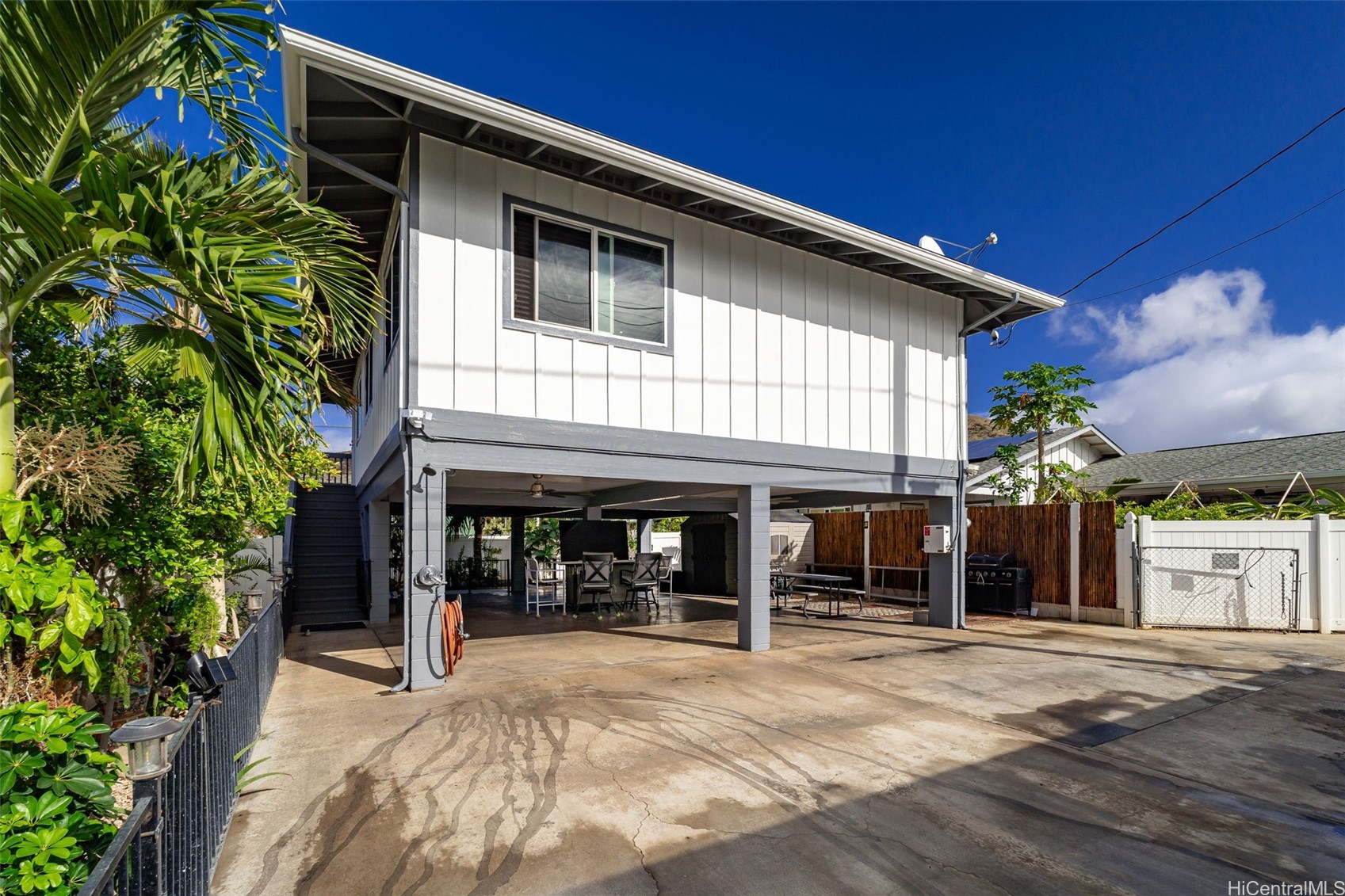 87-1720 Farrington Highway 12