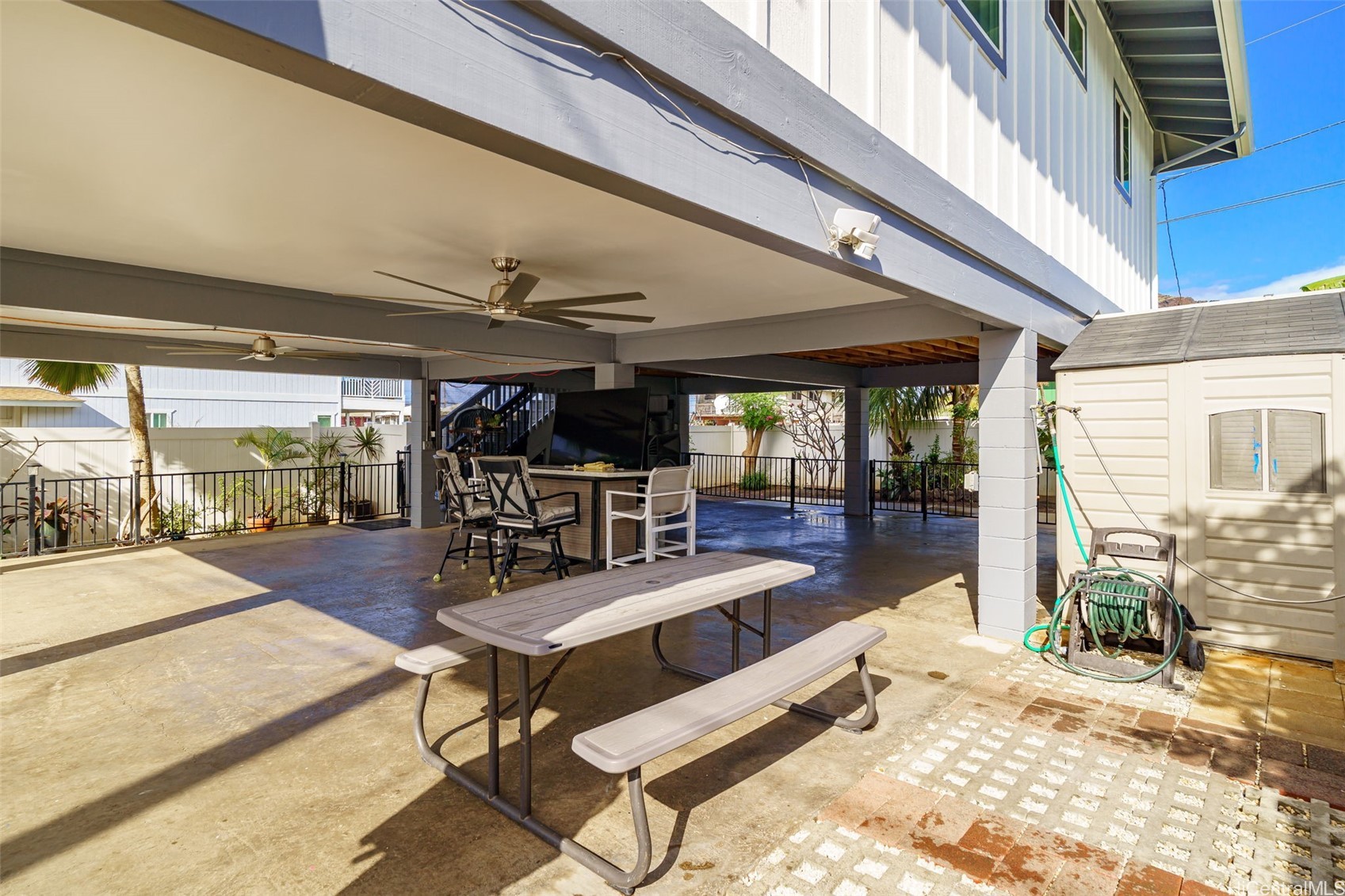 87-1720 Farrington Highway 12