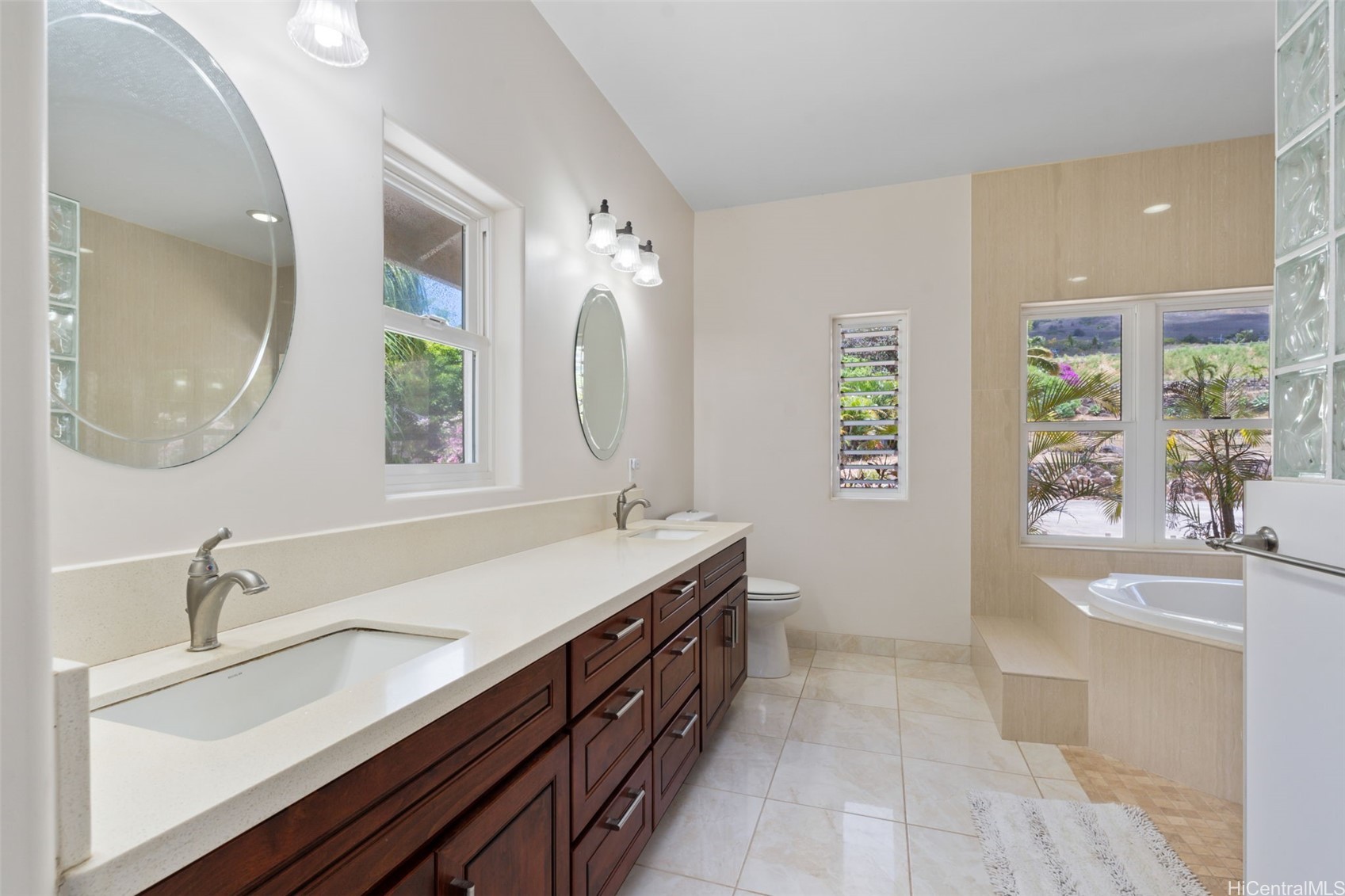 84-1080 Maunaolu Street