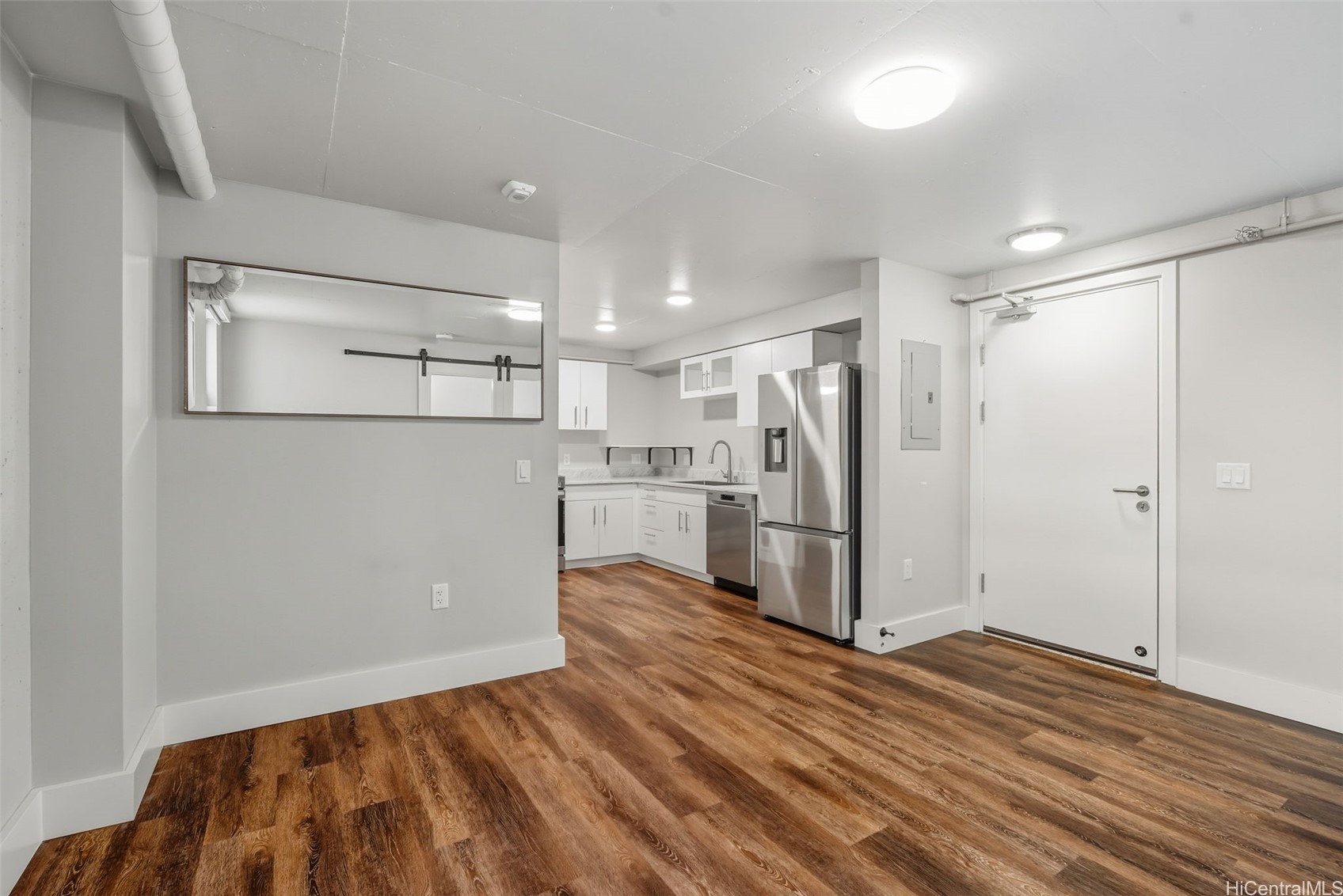 803 Waimanu Street 214