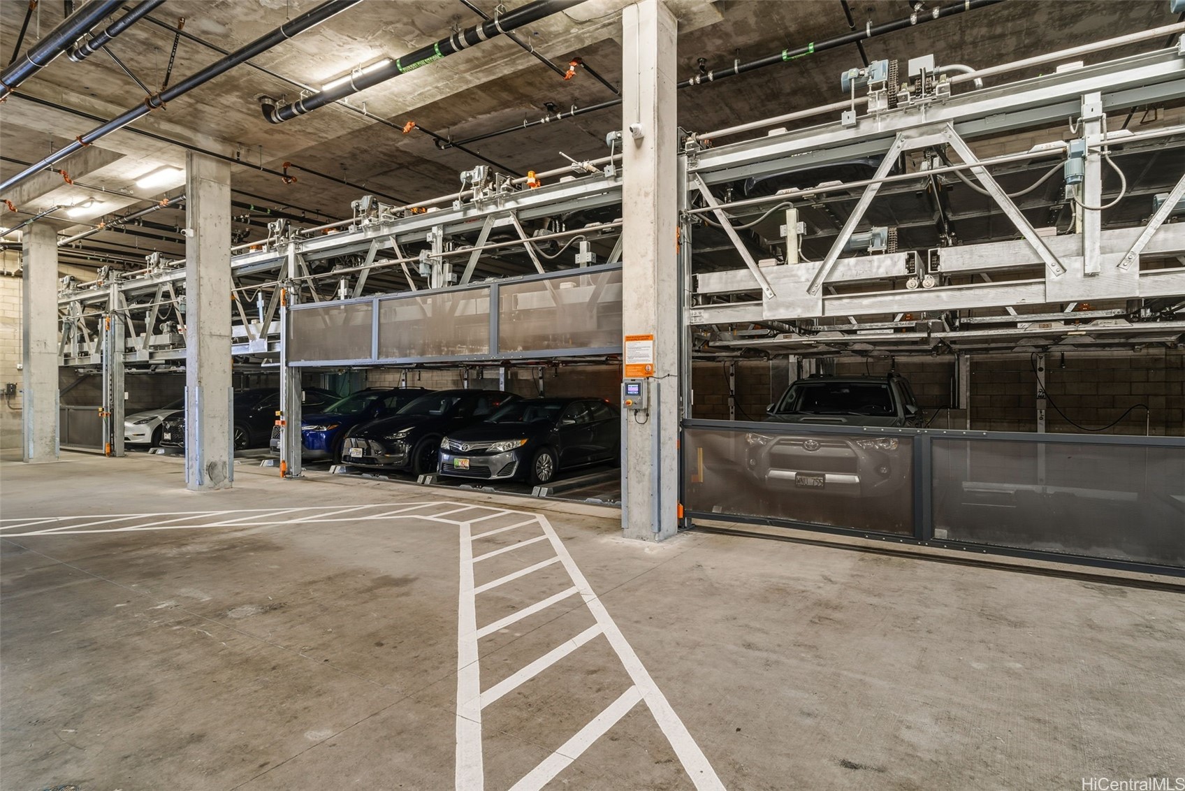 803 Waimanu Street 214