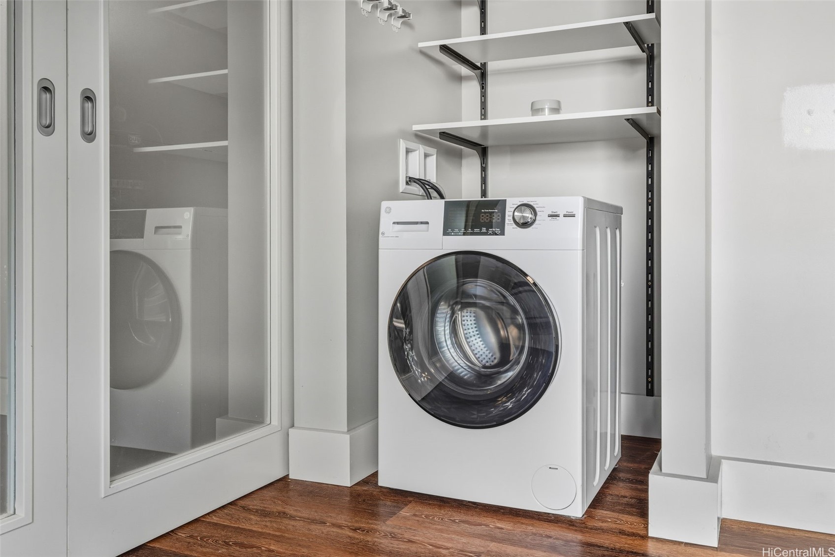 803 Waimanu Street 214