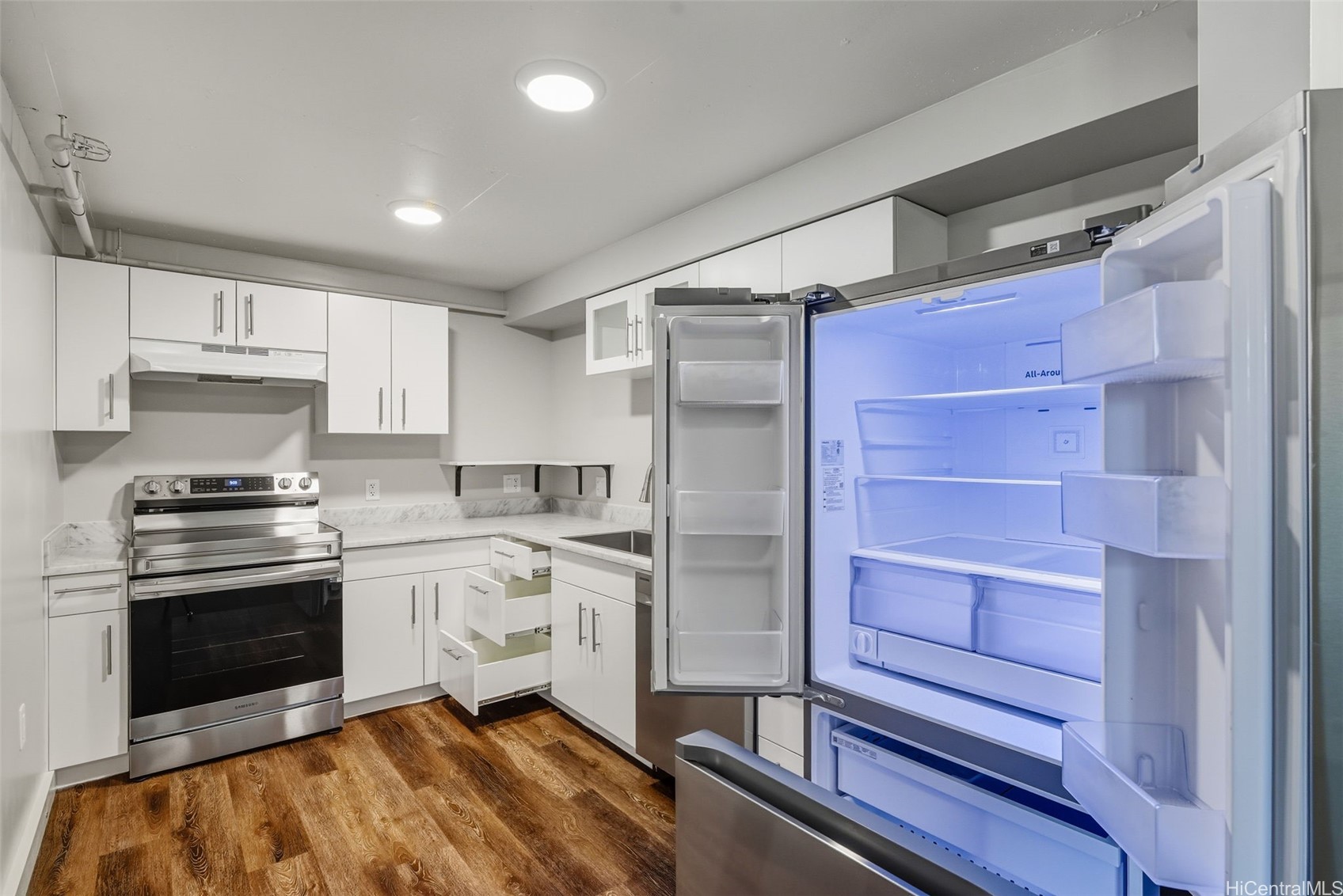 803 Waimanu Street 214