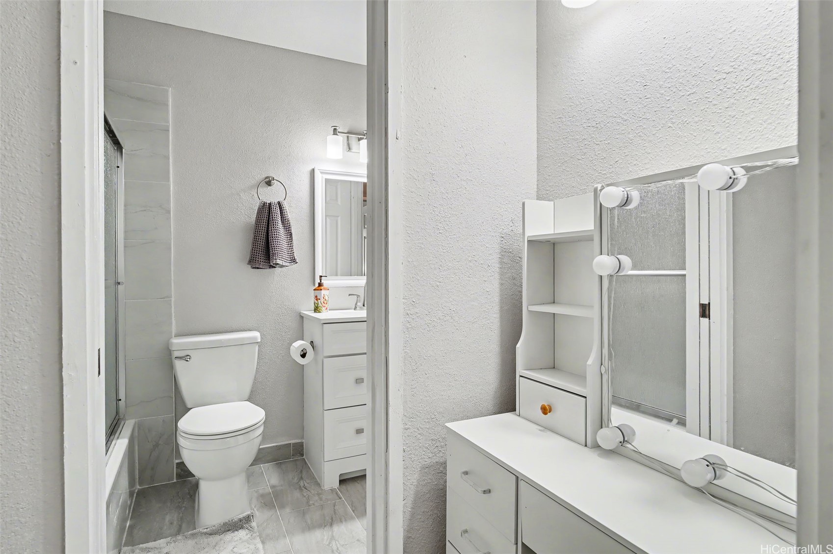 91-1064 Makaaloa Street 13A