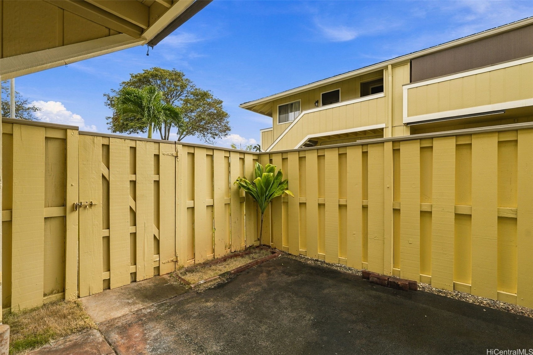 94-1063 Kaukahi Place 4B