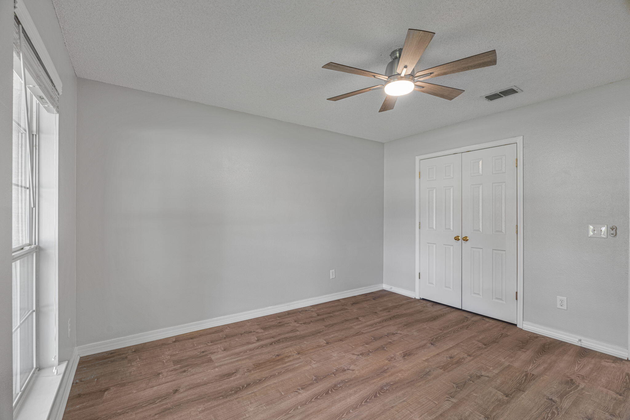 1836 Seahawk Lane