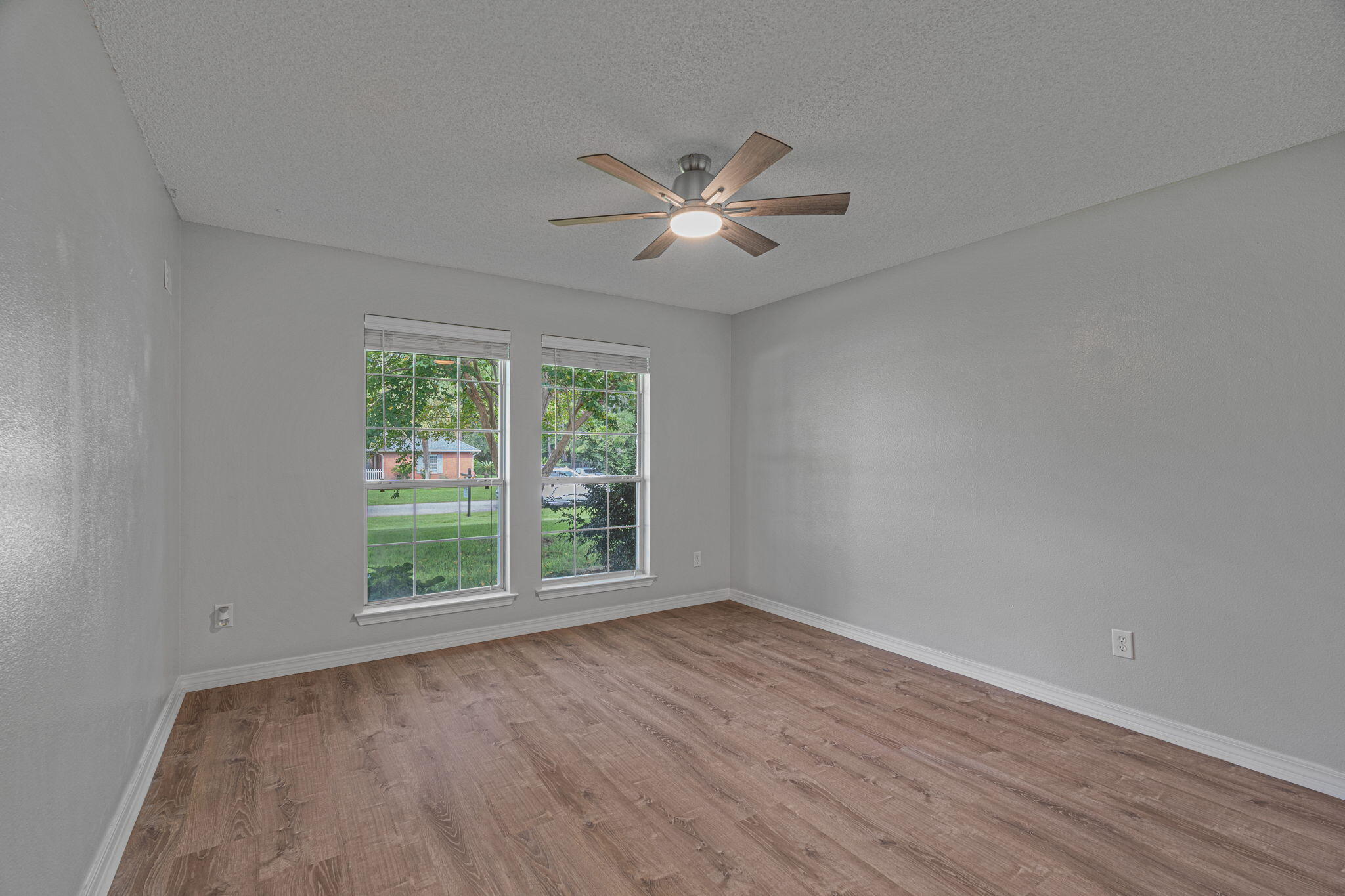 1836 Seahawk Lane