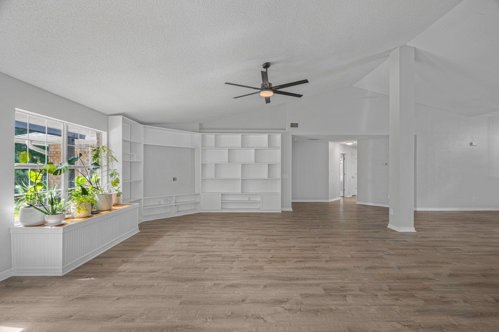1836 Seahawk Lane